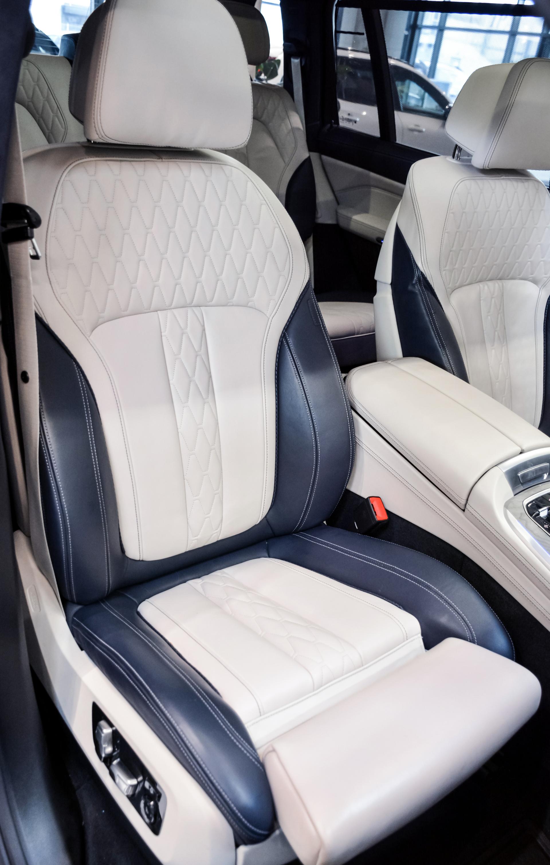 BMW X7 xDrive40i Design Pure Excellence 3.0 250kW