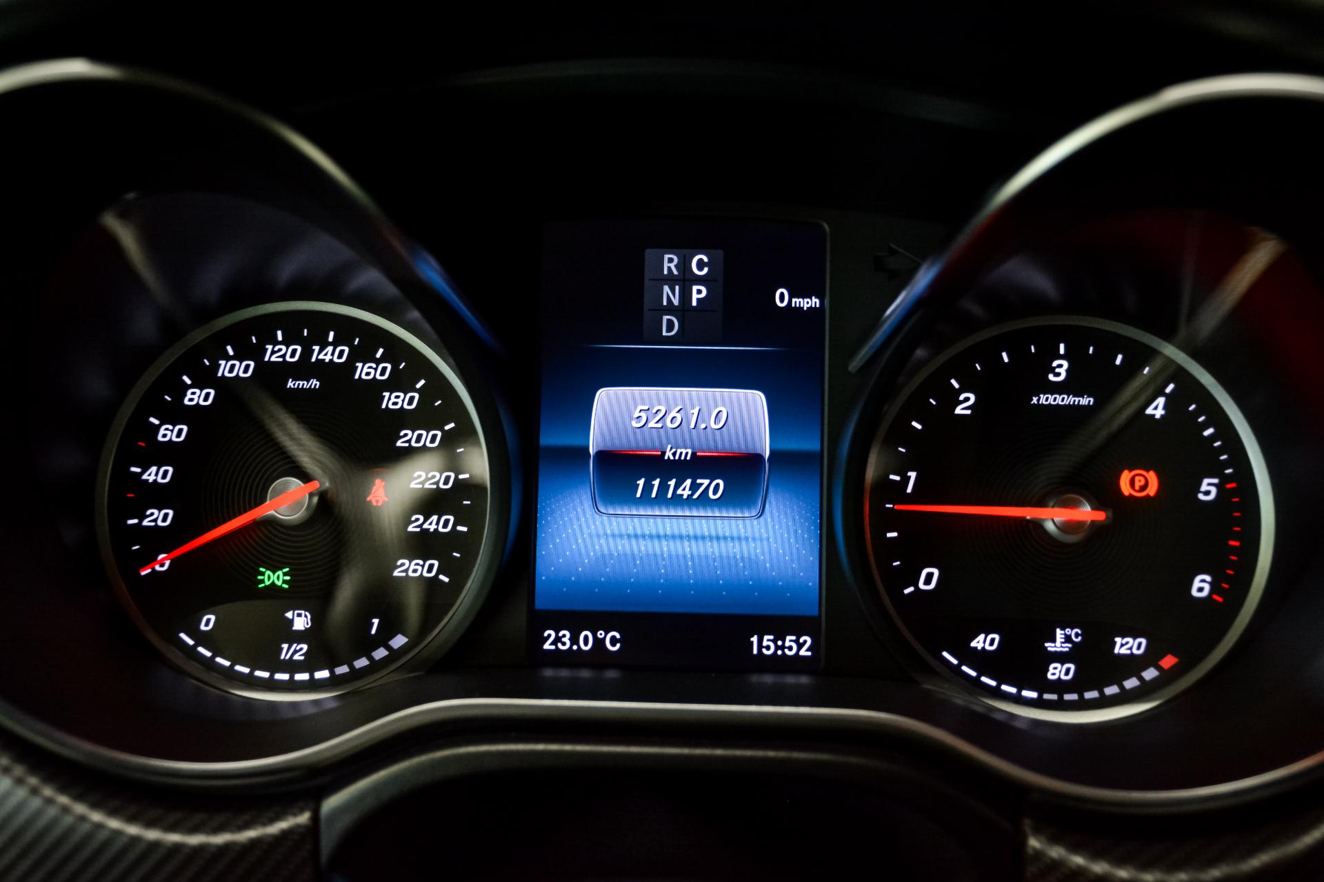 Mercedes-Benz V 300 4Matic AMG-Line 2.0 174kW