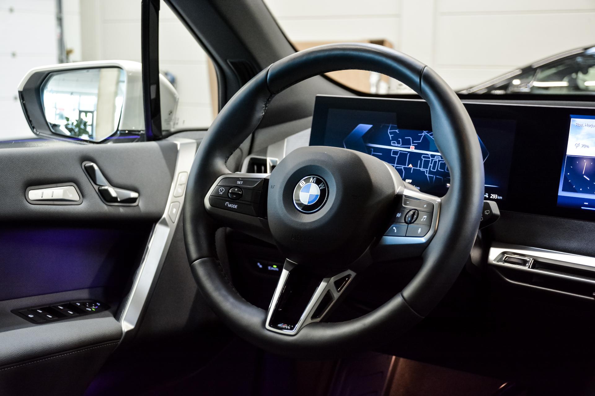 BMW iX xDrive 45 M Sport Pro pakett 300kW