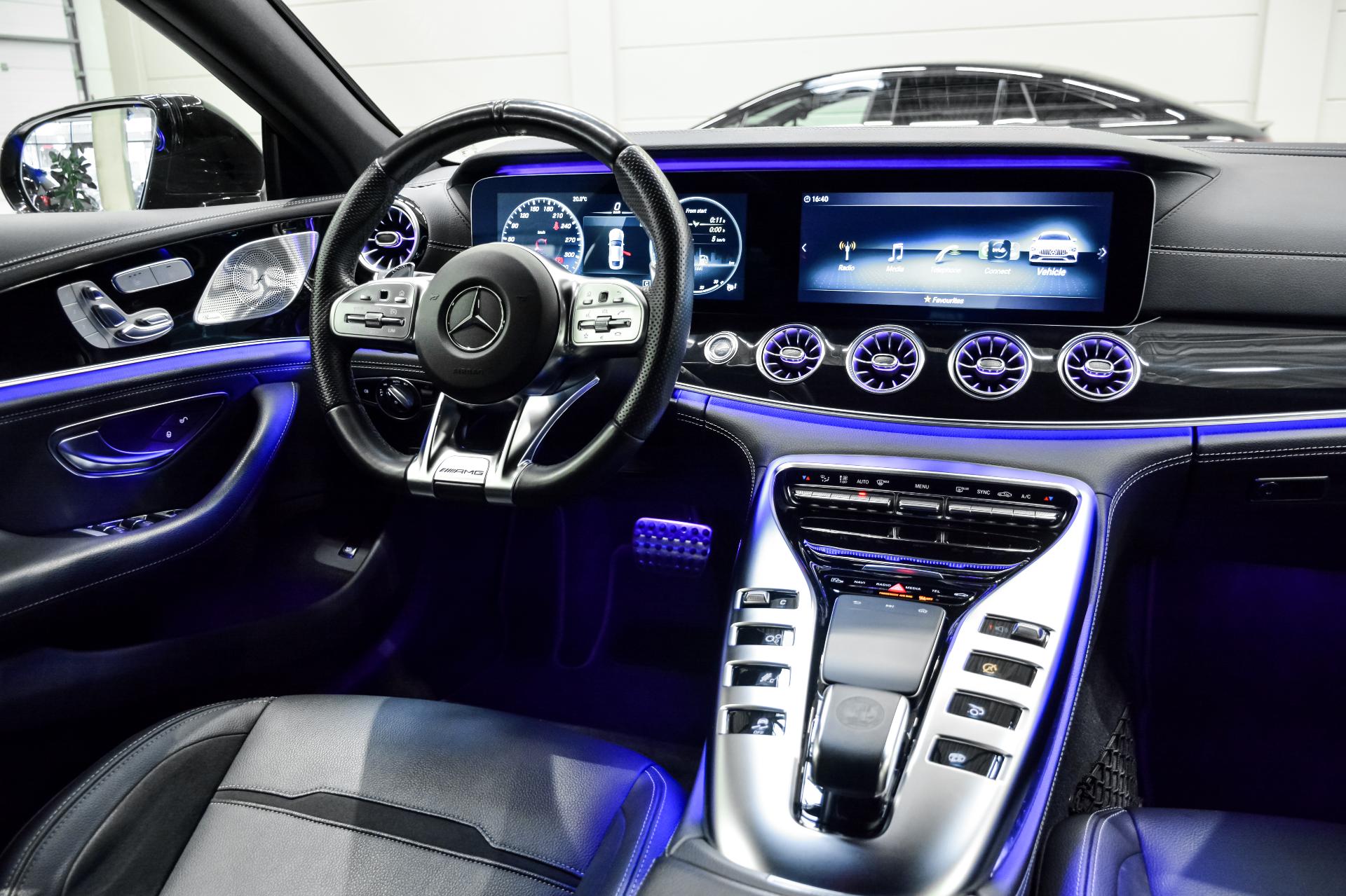 Mercedes-AMG GT 43 Turbo 4Matic+ 3.0 270kW