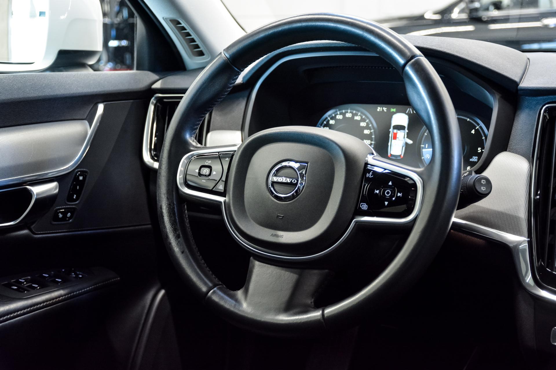 Volvo V90 Cross Country D4 AWD 2.0 140kW
