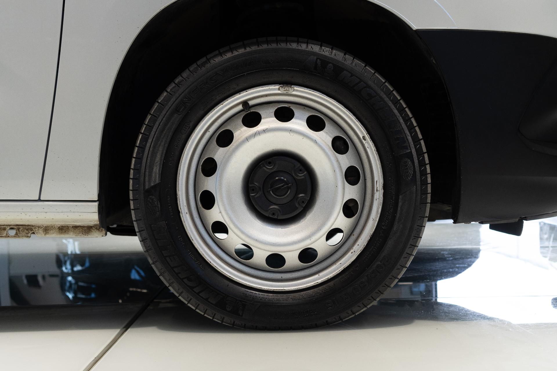 Opel Combo Cargo 1.5 75kW