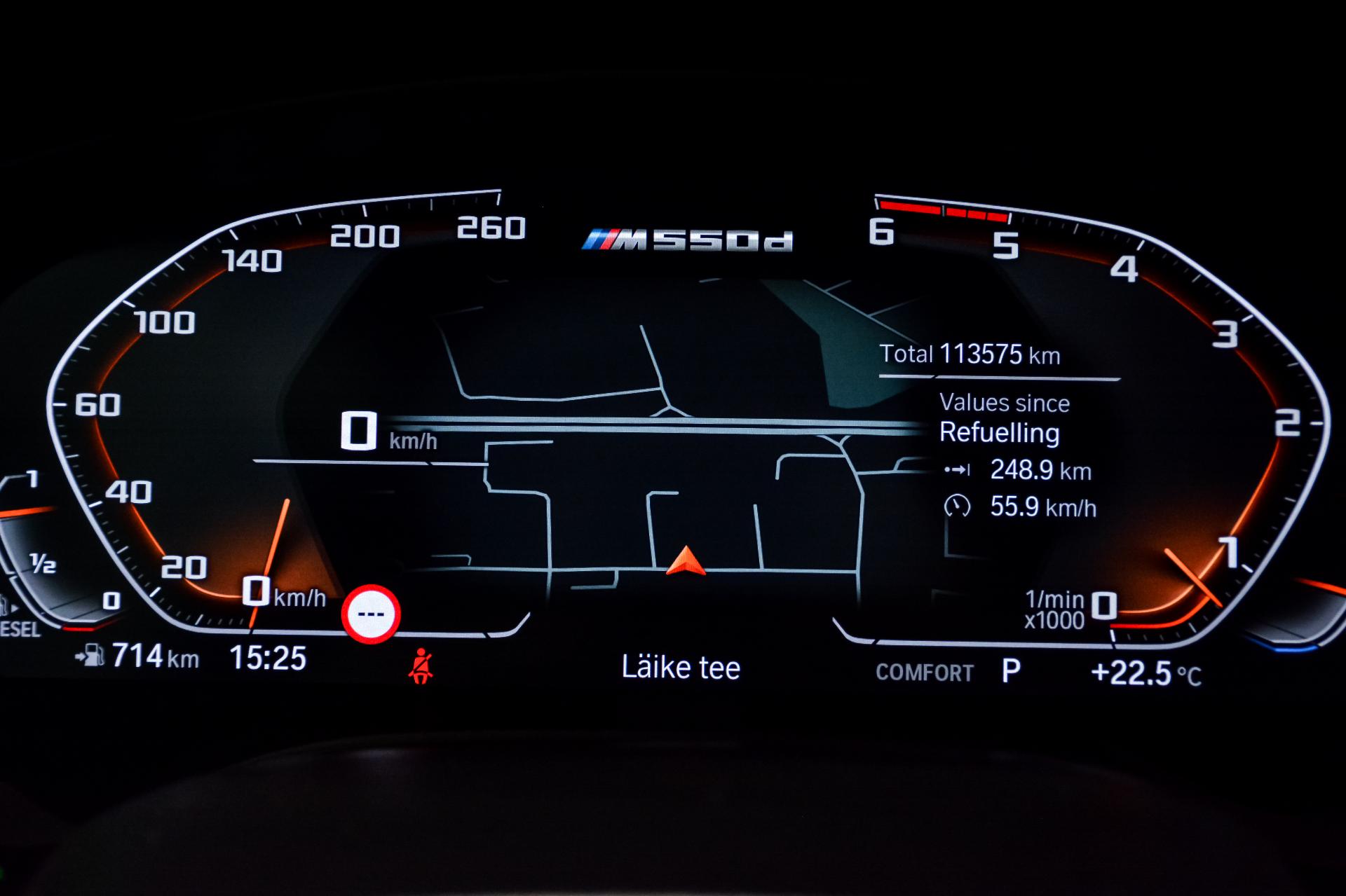 BMW M550 d xDrive Touring Facelift M-Performance 3.0 294kW