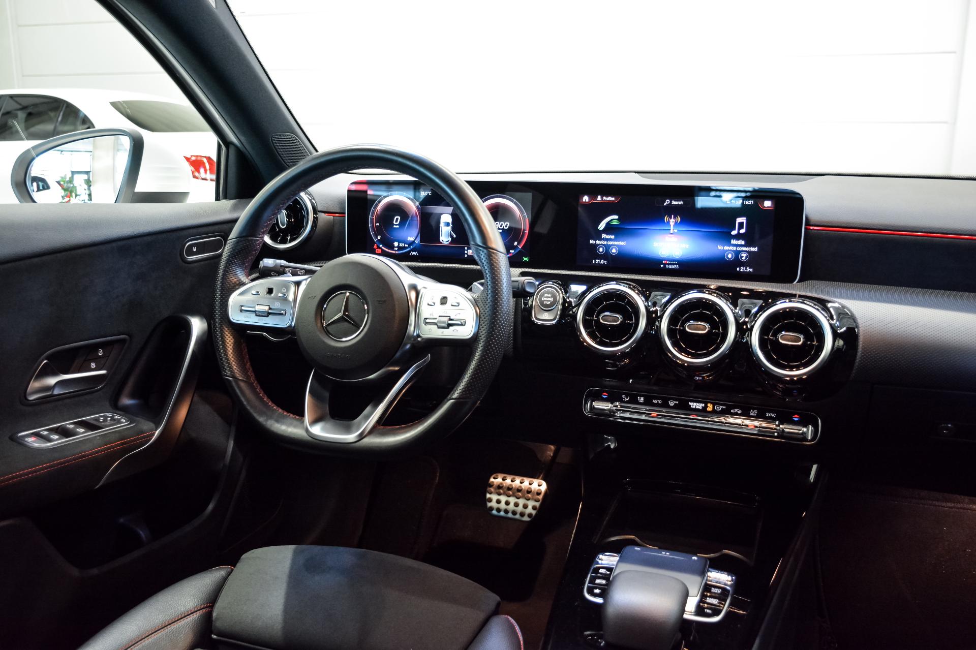 Mercedes-Benz A 200 AMG-Line 1.3 120kW