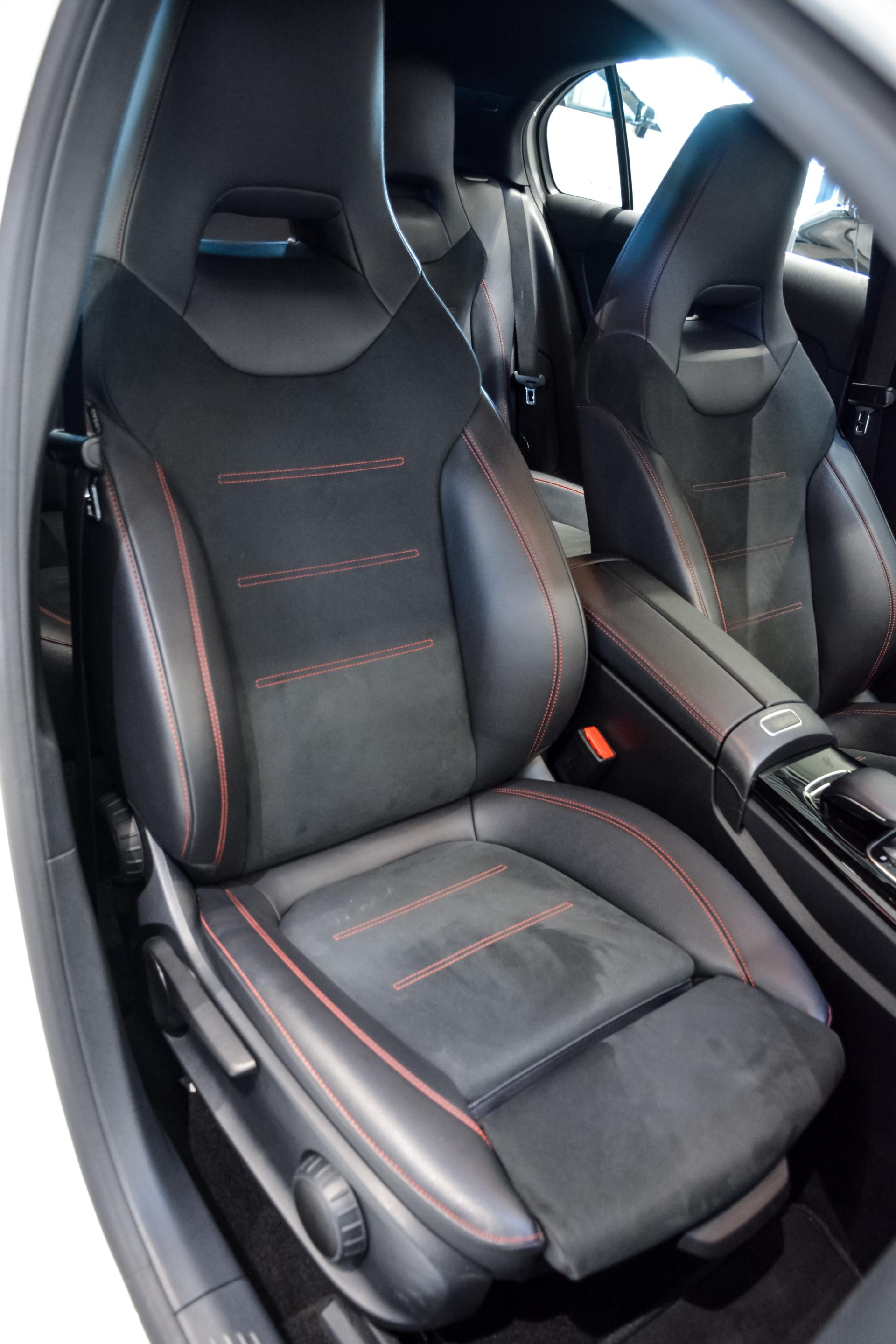 Mercedes-Benz A 200 AMG-Line 1.3 120kW
