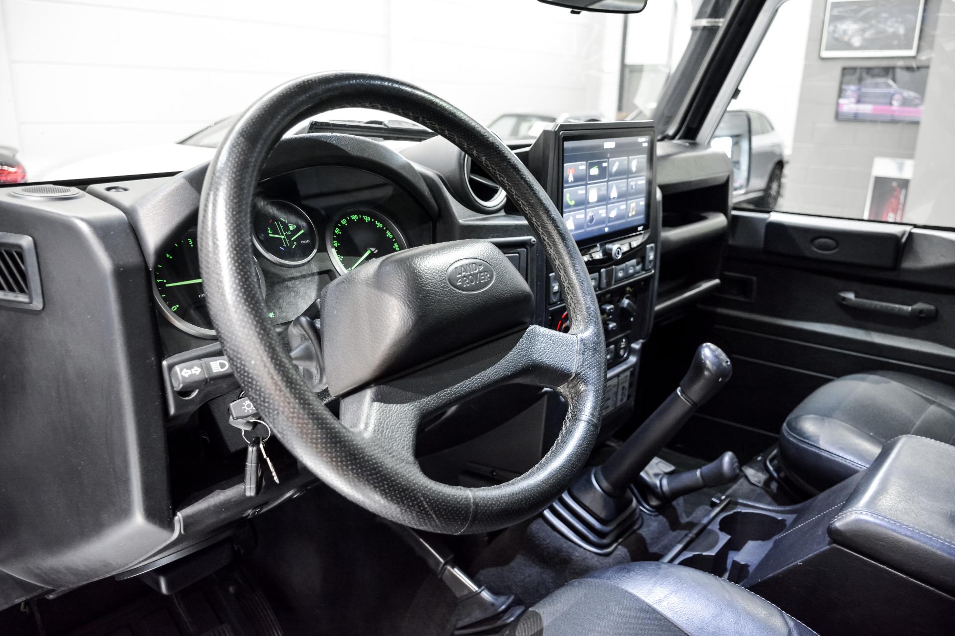 Land Rover Defender RAW Edition 1/150 N1 2.4 118kW