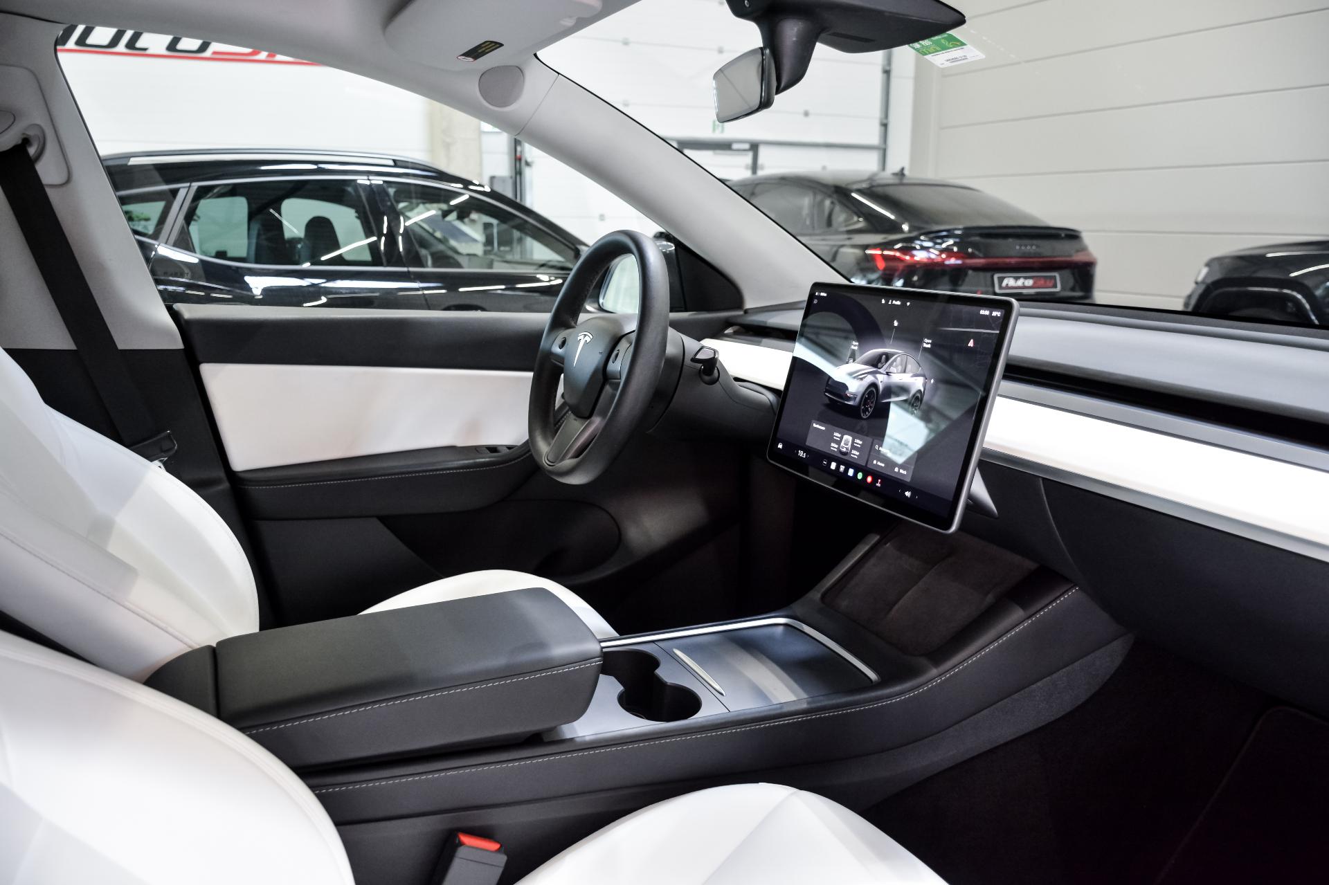Tesla Model Y Performance AWD