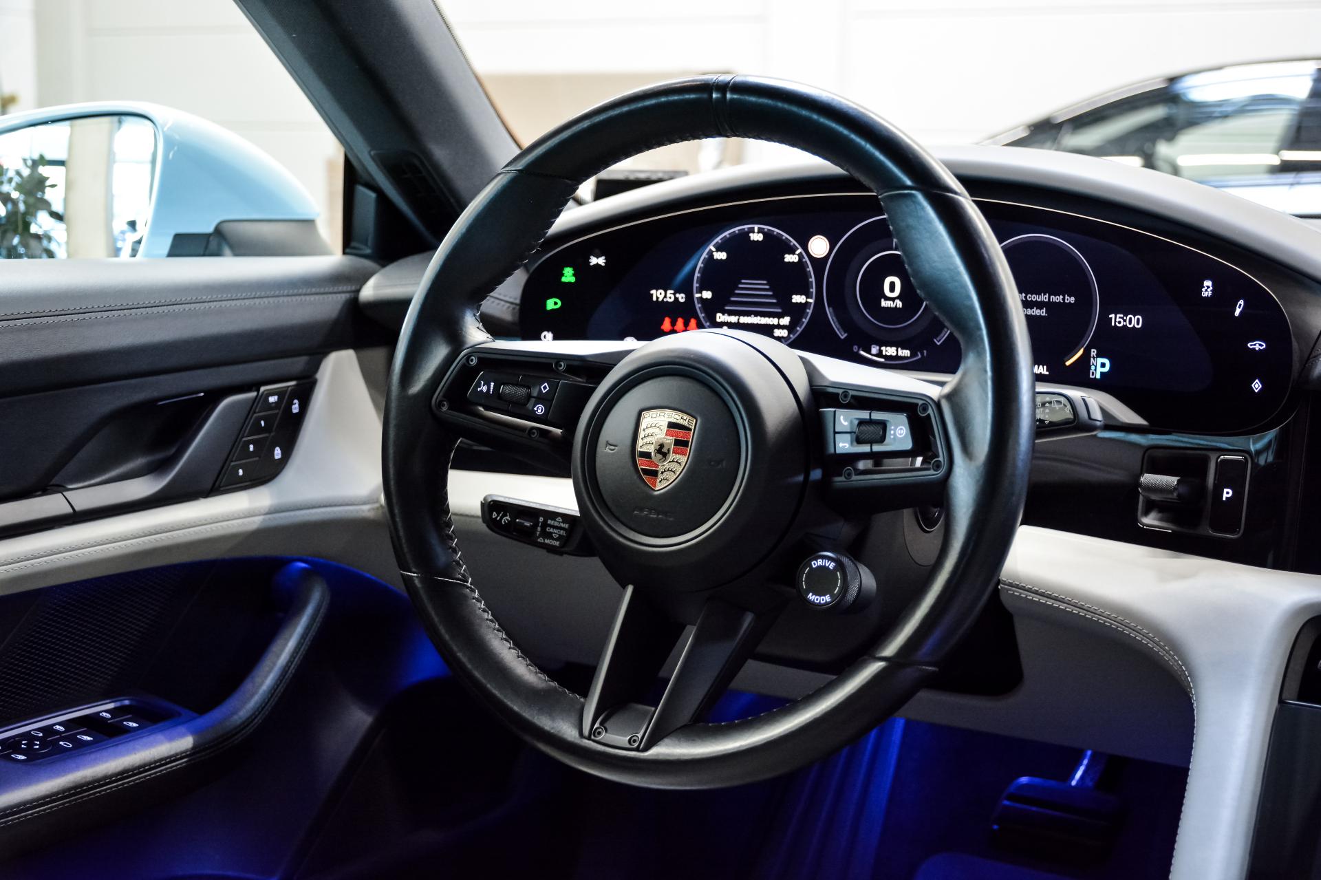 Porsche Taycan 4 Cross Turismo Performance Battery Plus 350kW