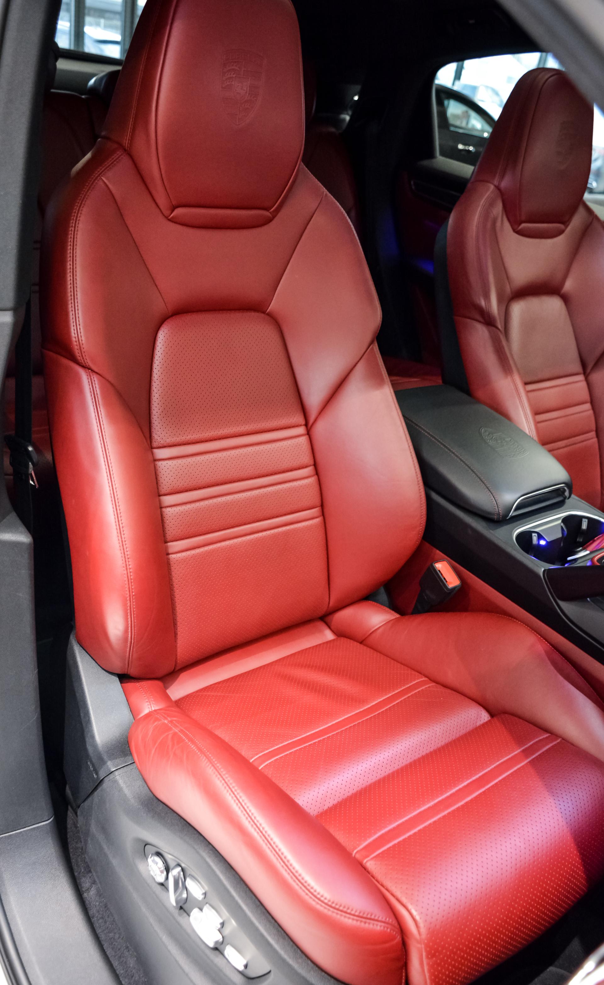 Porsche Cayenne Coupe Sport Chrono 3.0 250kW