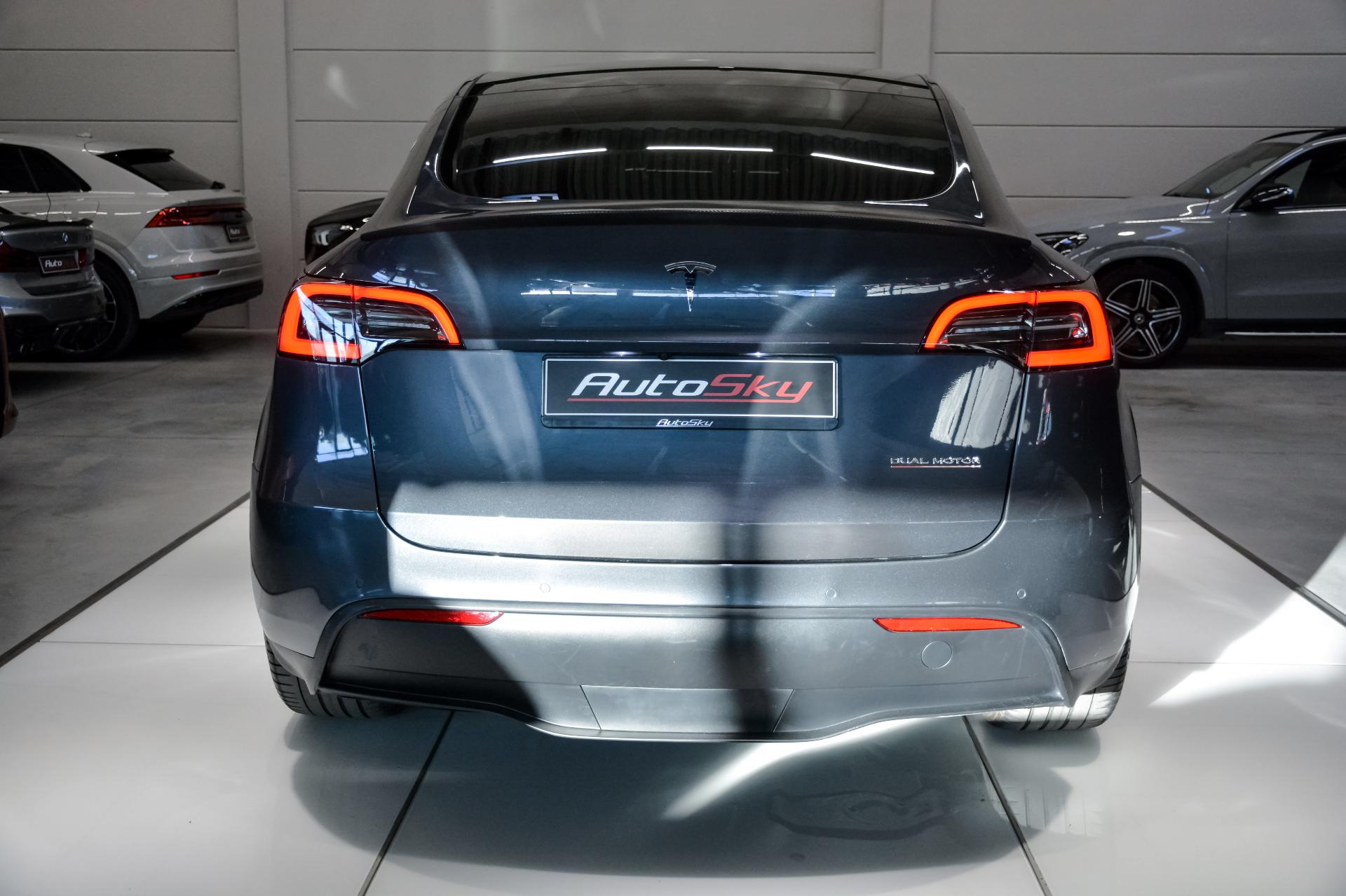 Tesla Model Y Performance AWD