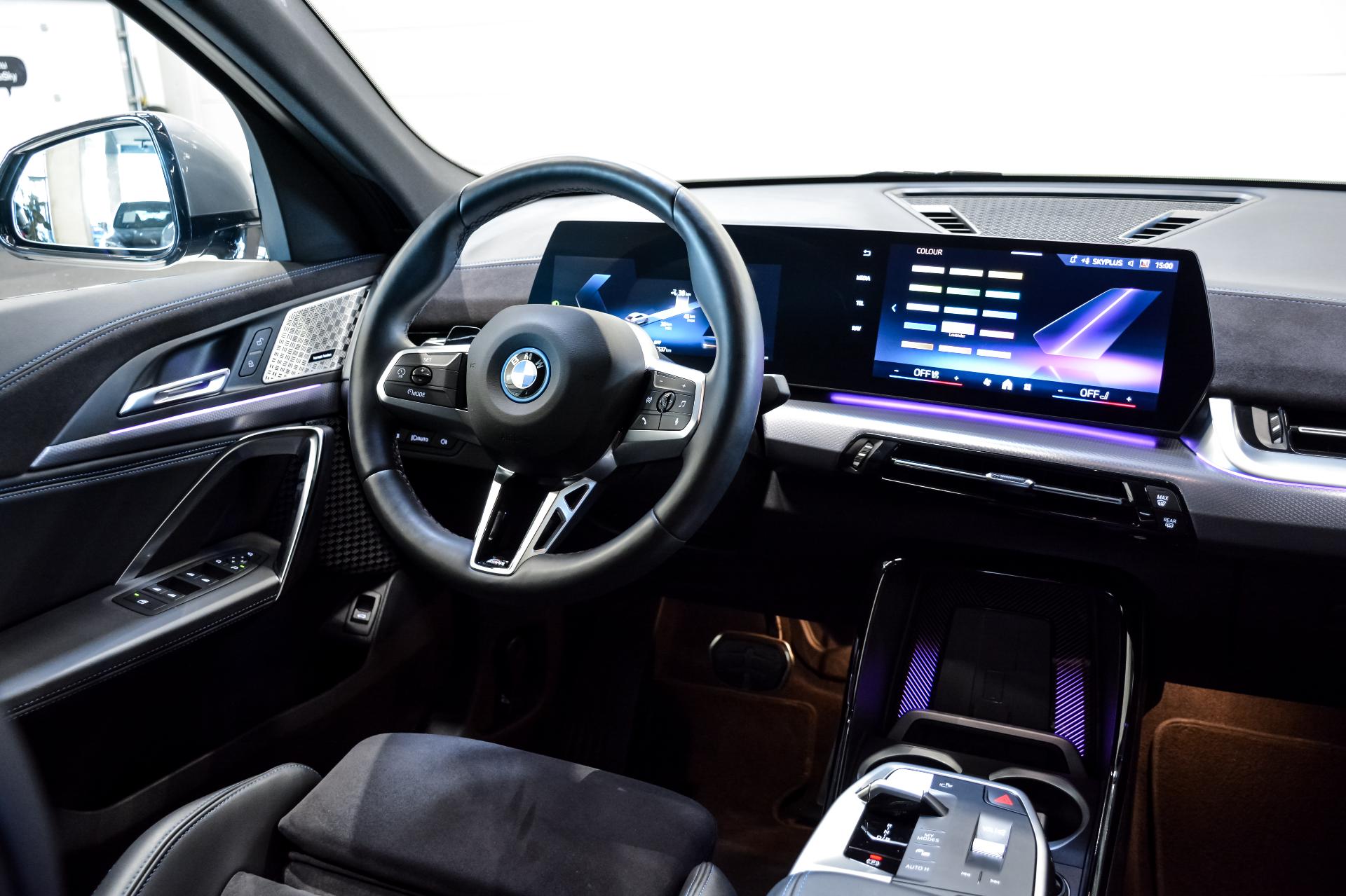 BMW iX2 xDrive30 M-Sport 104kW