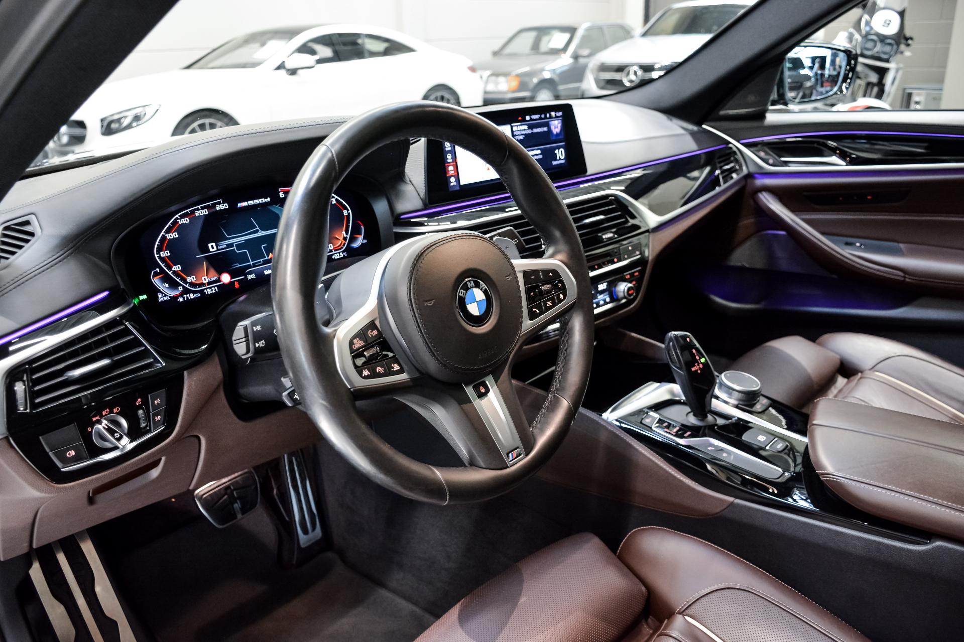 BMW M550 d xDrive Touring Facelift M-Performance 3.0 294kW