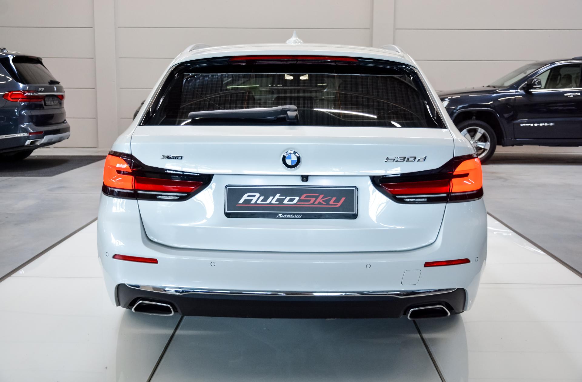BMW 530 d Luxury Line xDrive Touring 3.0 210kW