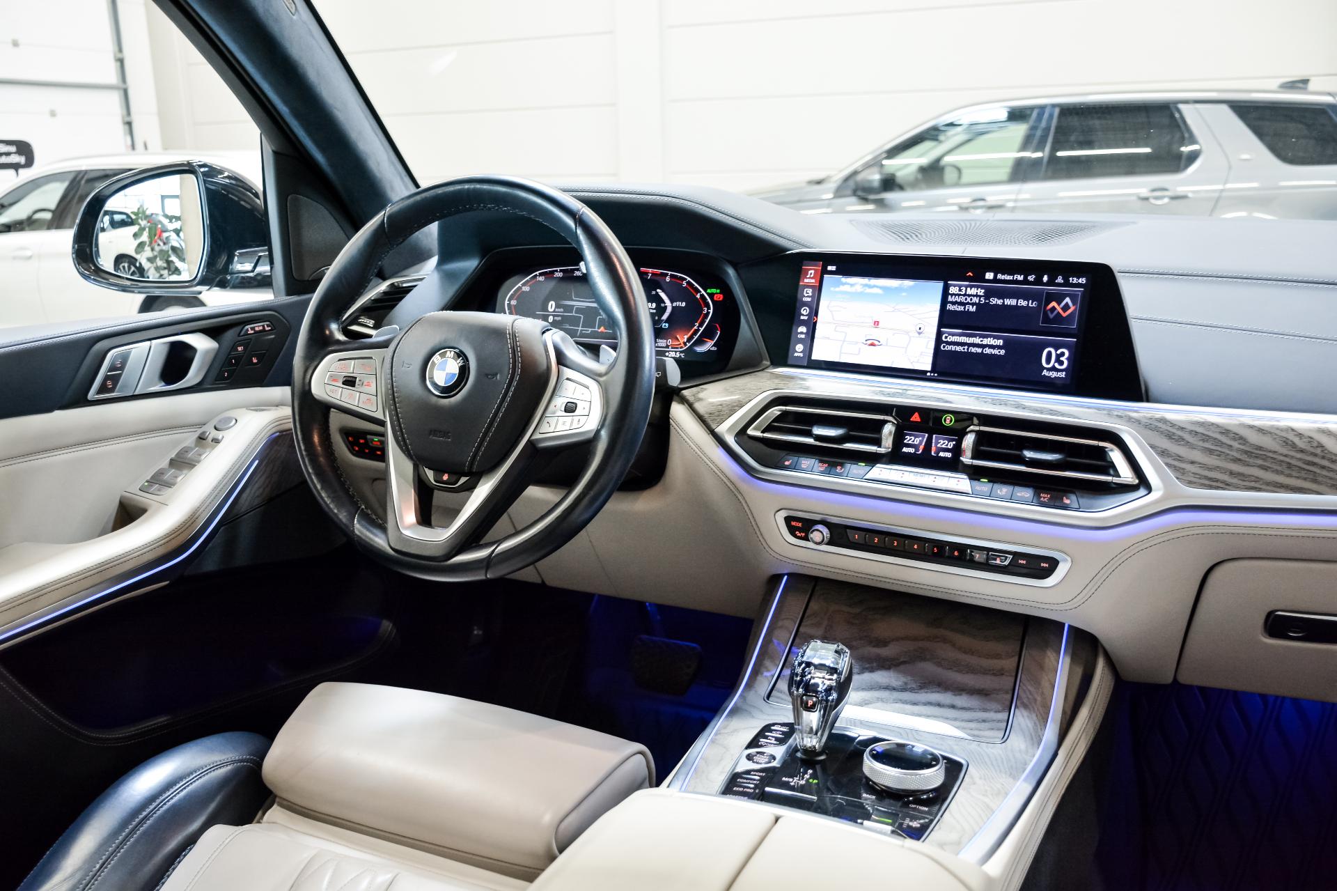BMW X7 xDrive40i Design Pure Excellence 3.0 250kW