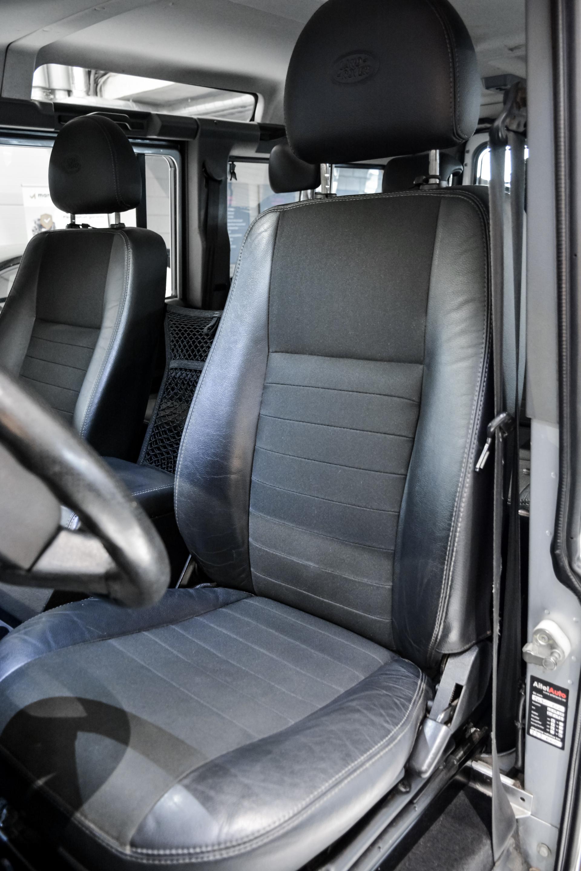 Land Rover Defender RAW Edition 1/150 N1 2.4 118kW