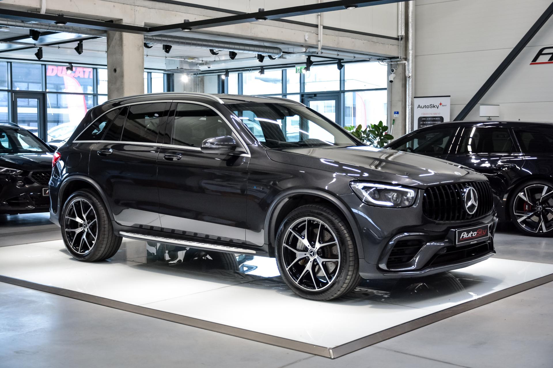 Mercedes-Benz GLC 300 e 4Matic Plug-In Hybrid AMG Pakett 2.0 215kW