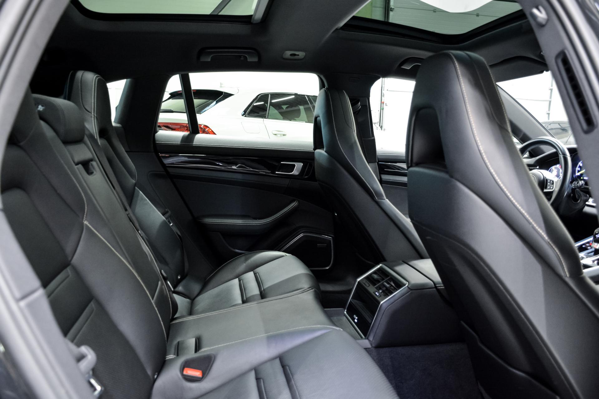 Porsche Panamera 4 Sport Turismo e-hybrid 10th Anniversary 2.9 V6 340kW