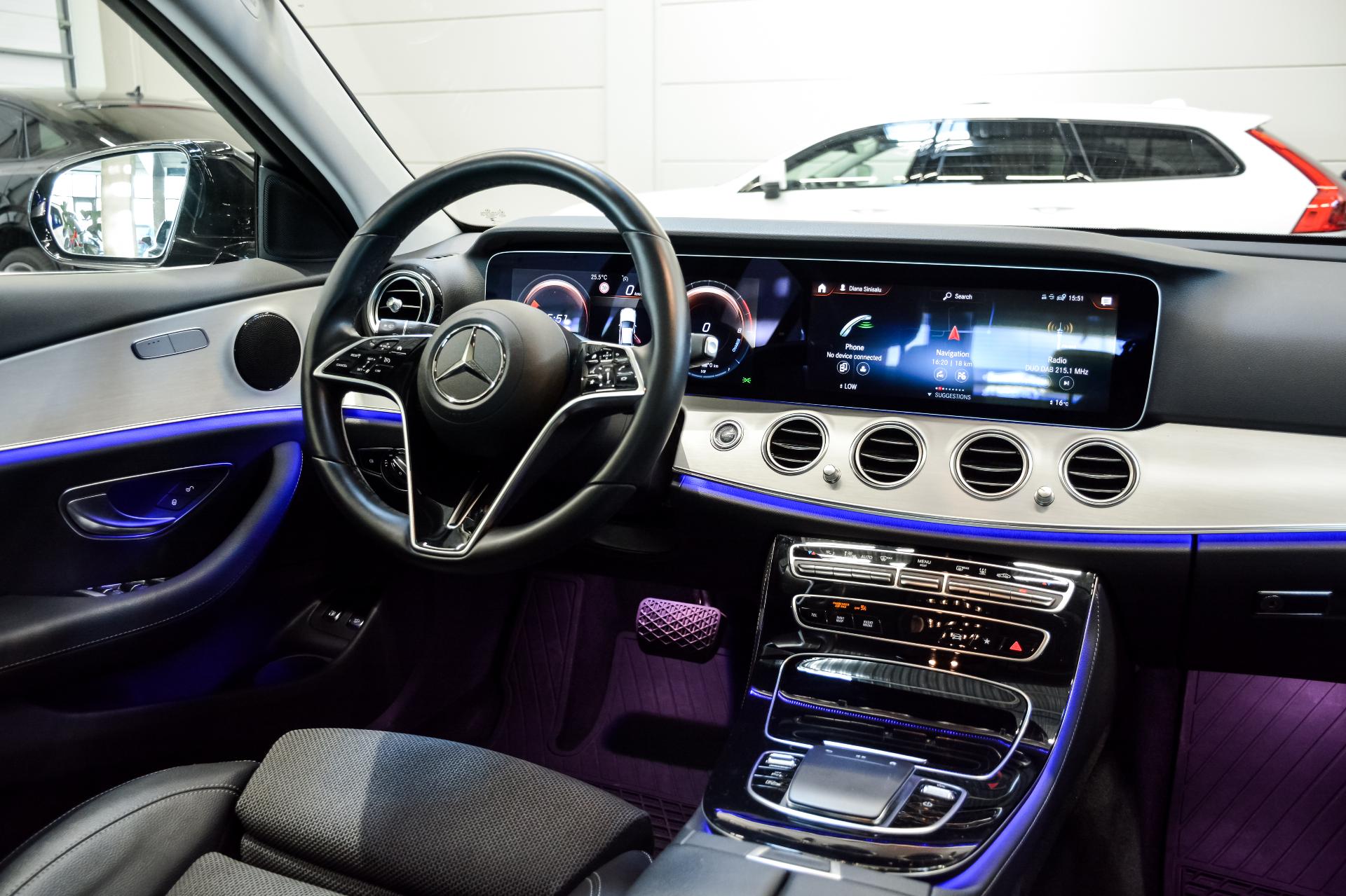Mercedes-Benz E 300 e Avantgarde 9g-tronic 2.0 235kW