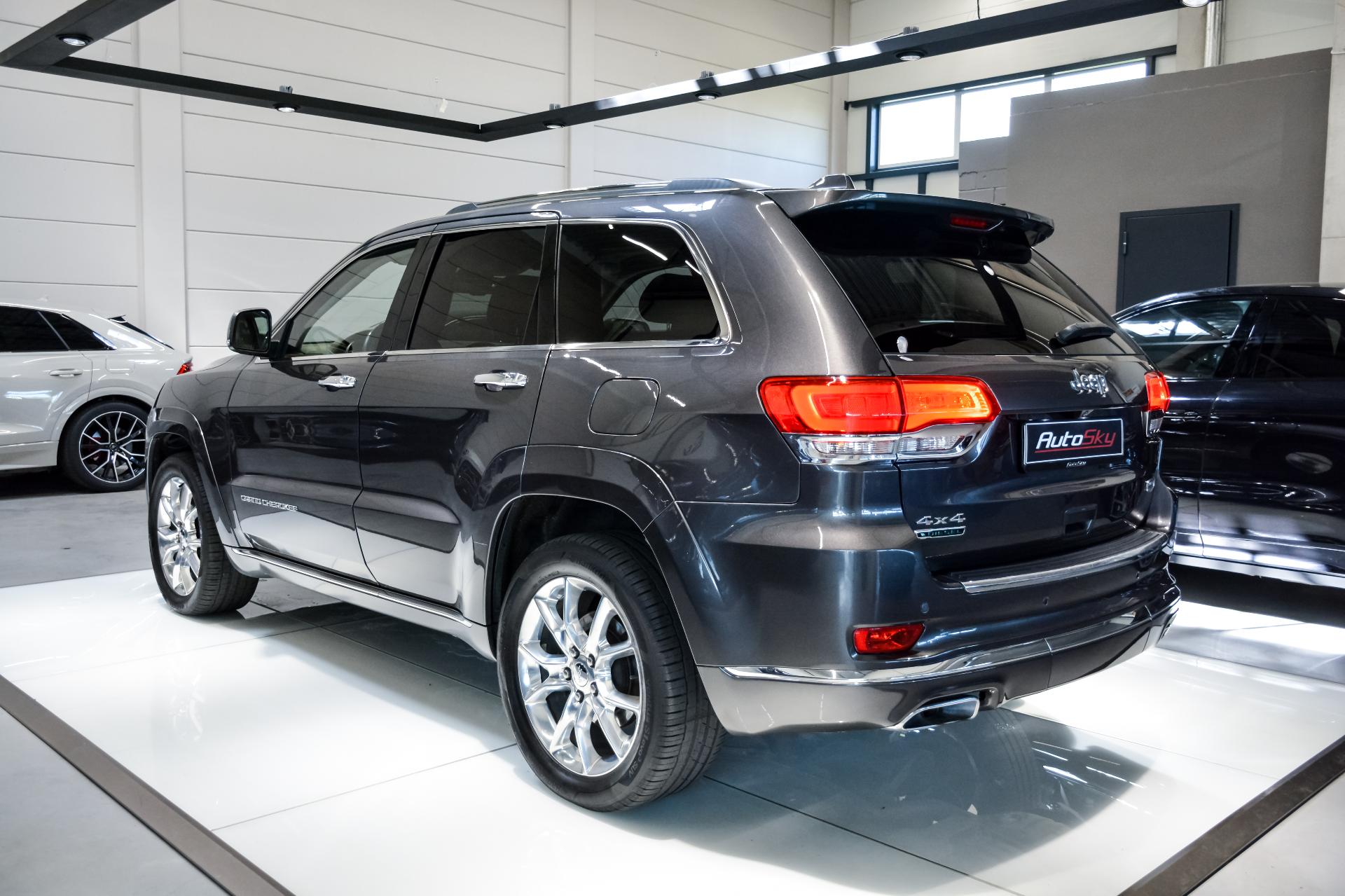 Jeep Grand Cherokee Summit Facelift 3.0 184kW