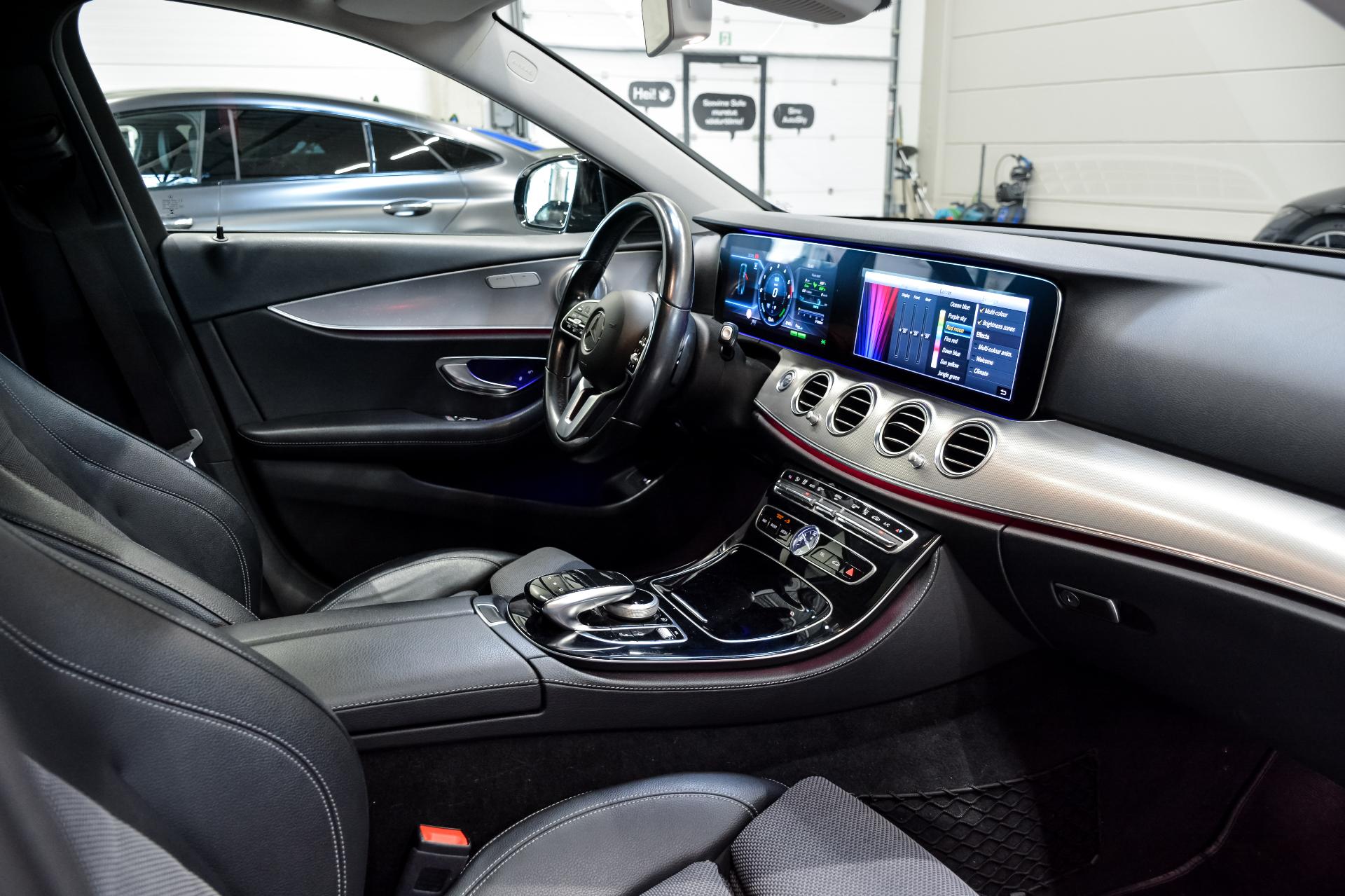 Mercedes-Benz E 300 DE Avantgarde 2.0 225kW