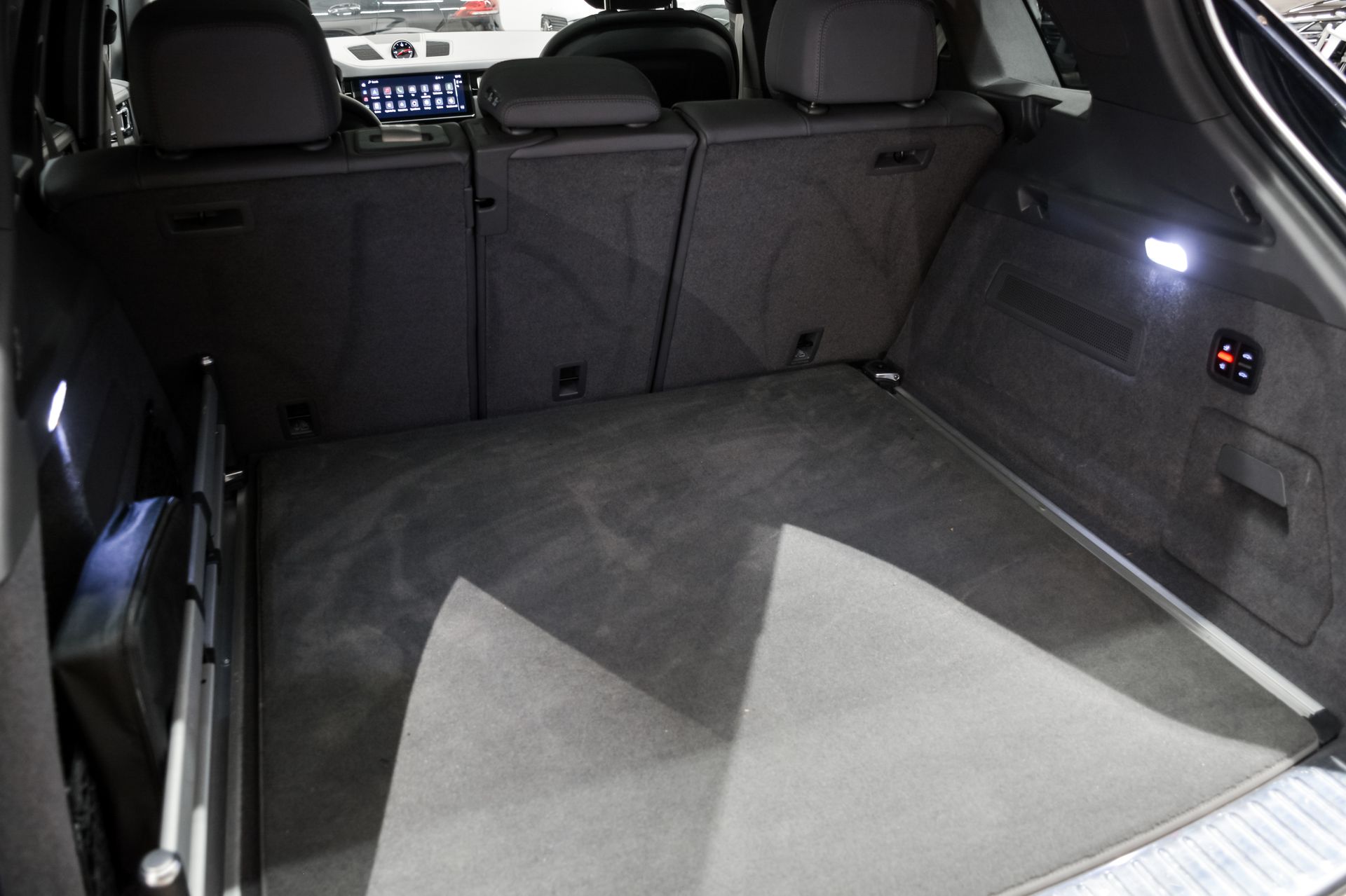 Porsche Cayenne Platinum Edition E-Hybrid