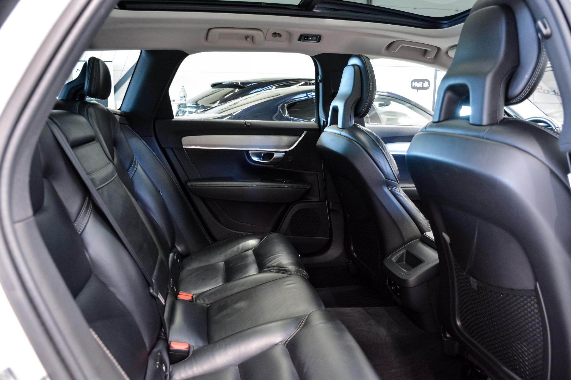 Volvo V90 Cross Country D4 AWD 2.0 140kW