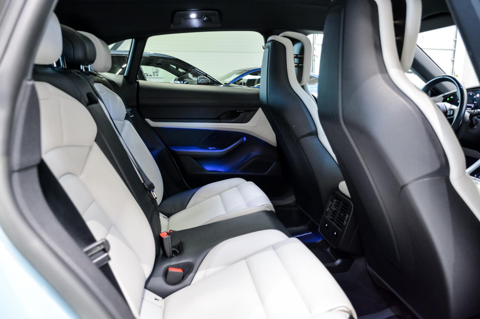 Porsche Taycan 4 Cross Turismo Performance Battery Plus 350kW