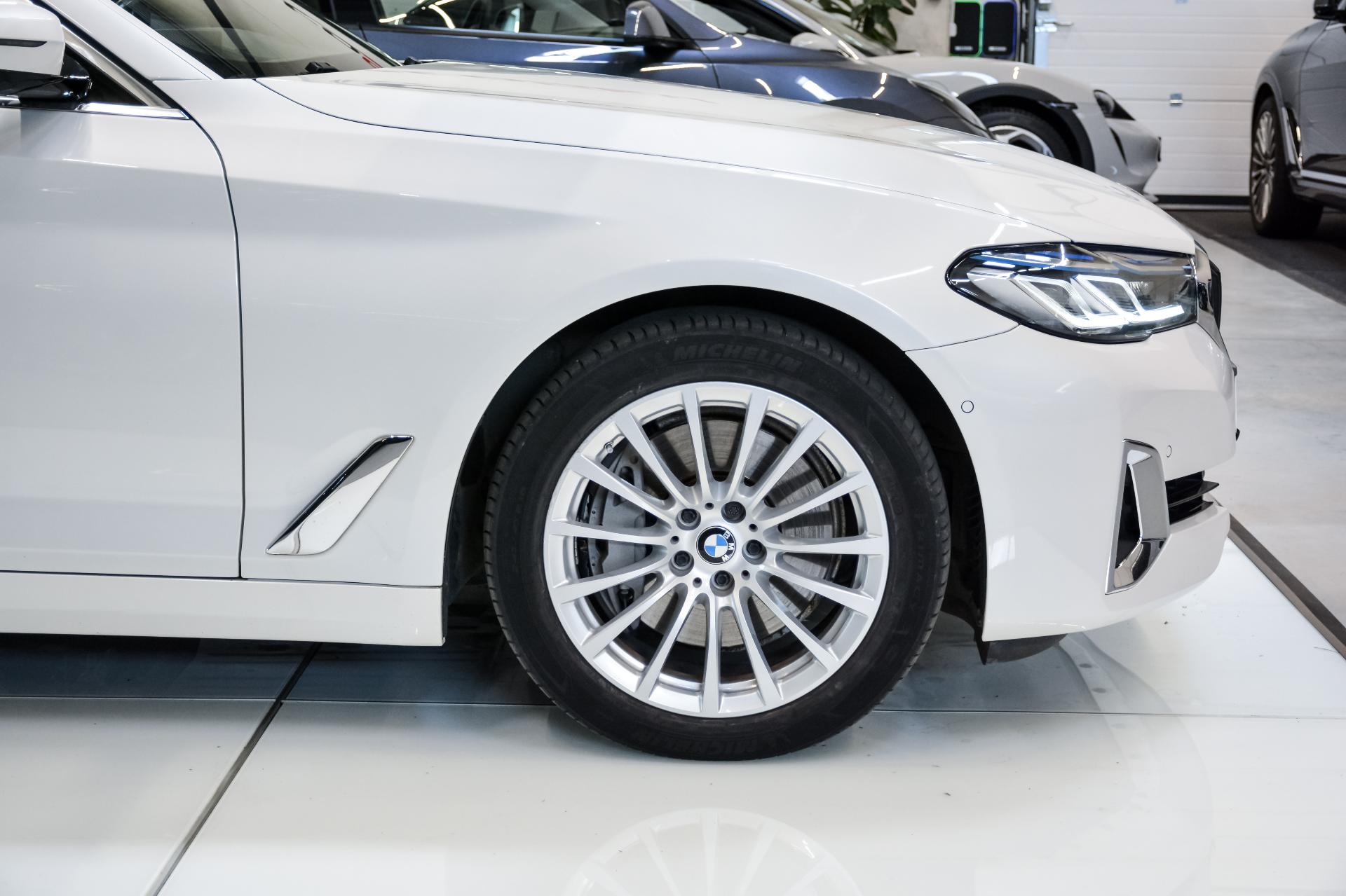 BMW 530 d Luxury Line xDrive Touring 3.0 210kW