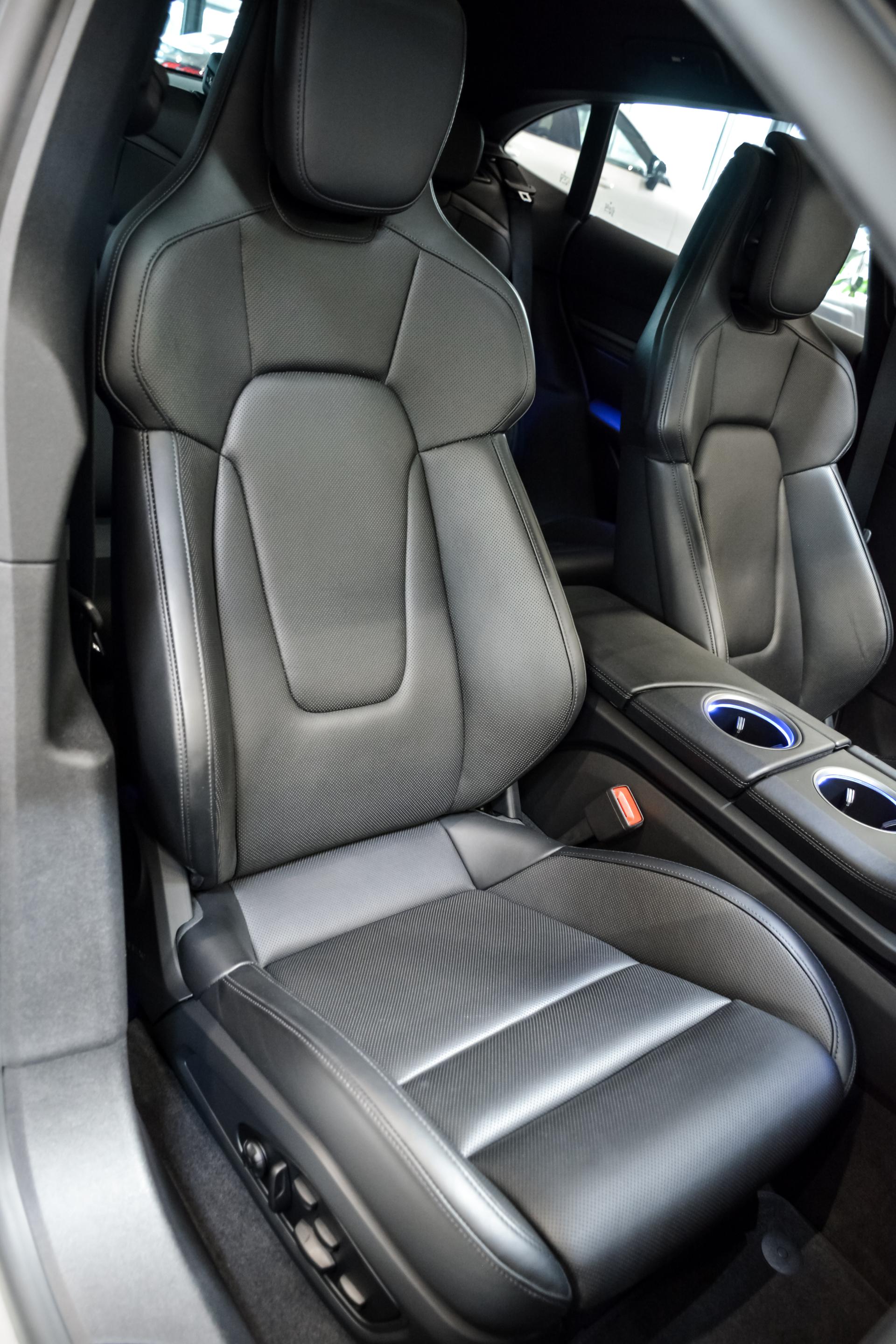 Porsche Taycan 4 Cross Turismo Sport Chrono Plus 350kW