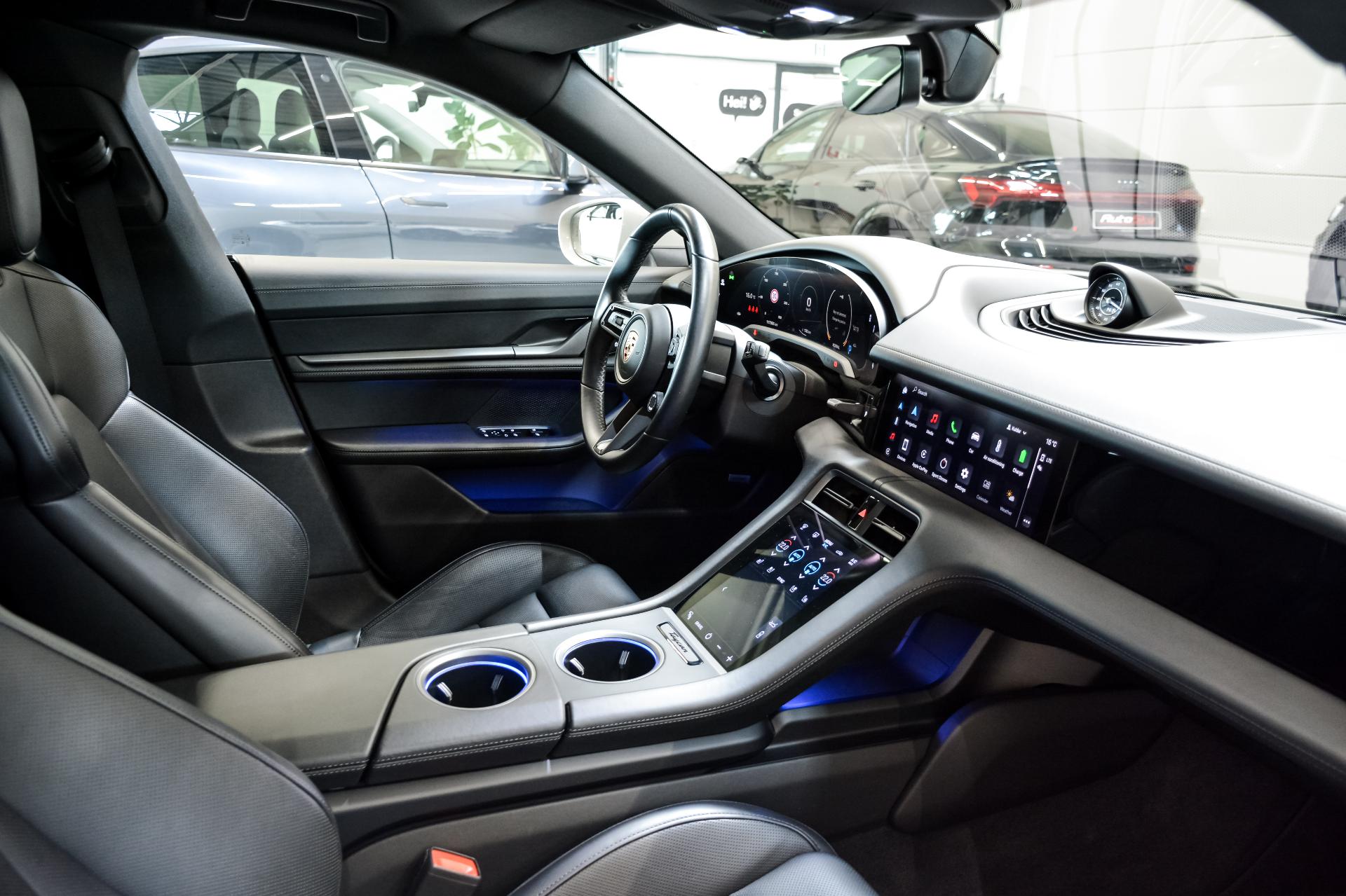 Porsche Taycan 4 Cross Turismo Sport Chrono Plus 350kW