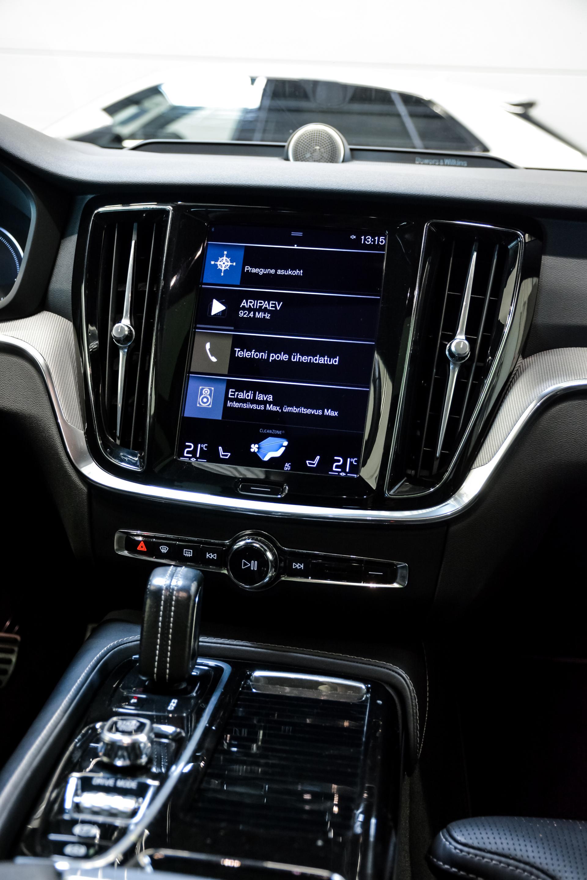 Volvo V60 R-Design T8 AWD Recharge 2.0 288kW