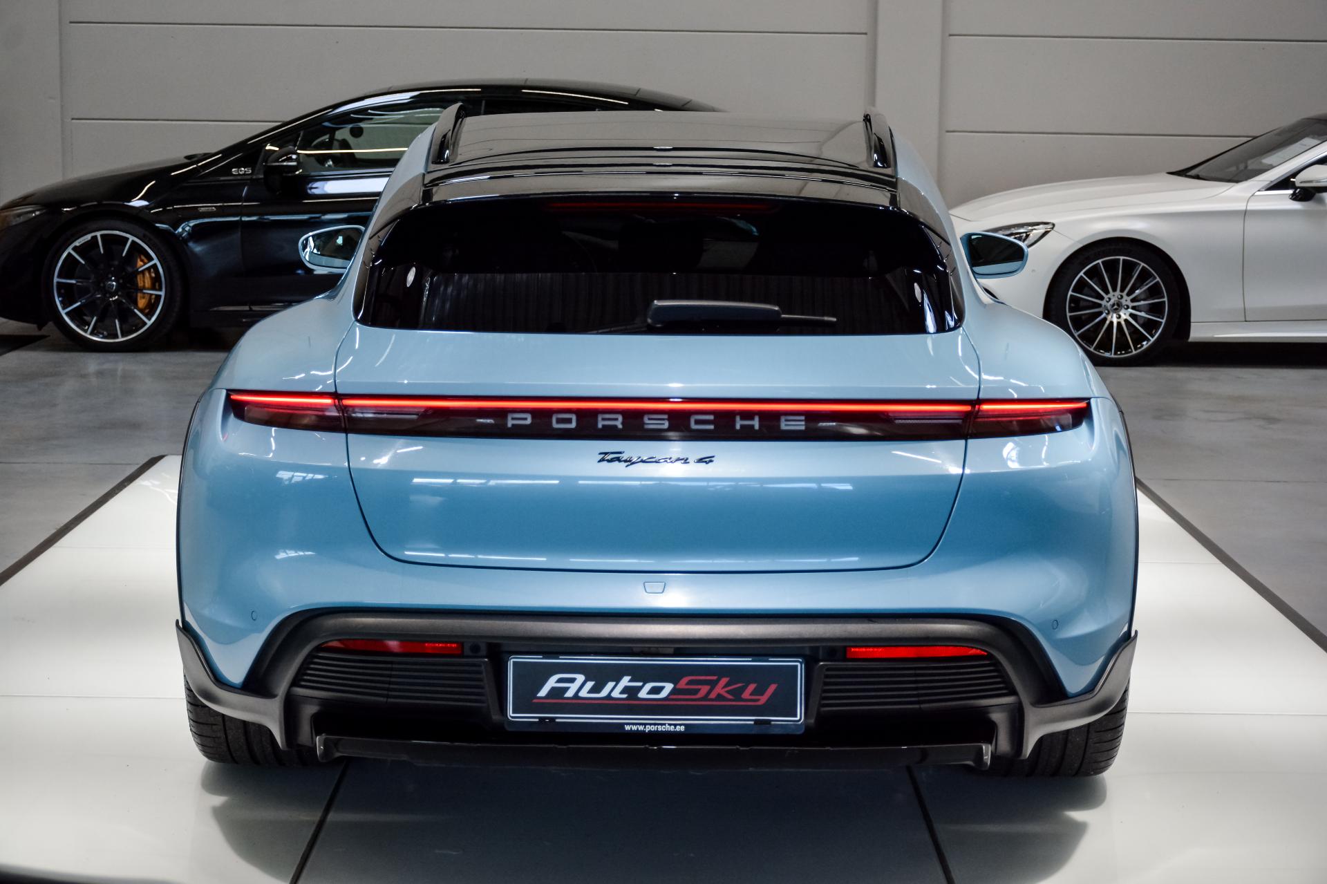 Porsche Taycan 4 Cross Turismo Performance Battery Plus 350kW