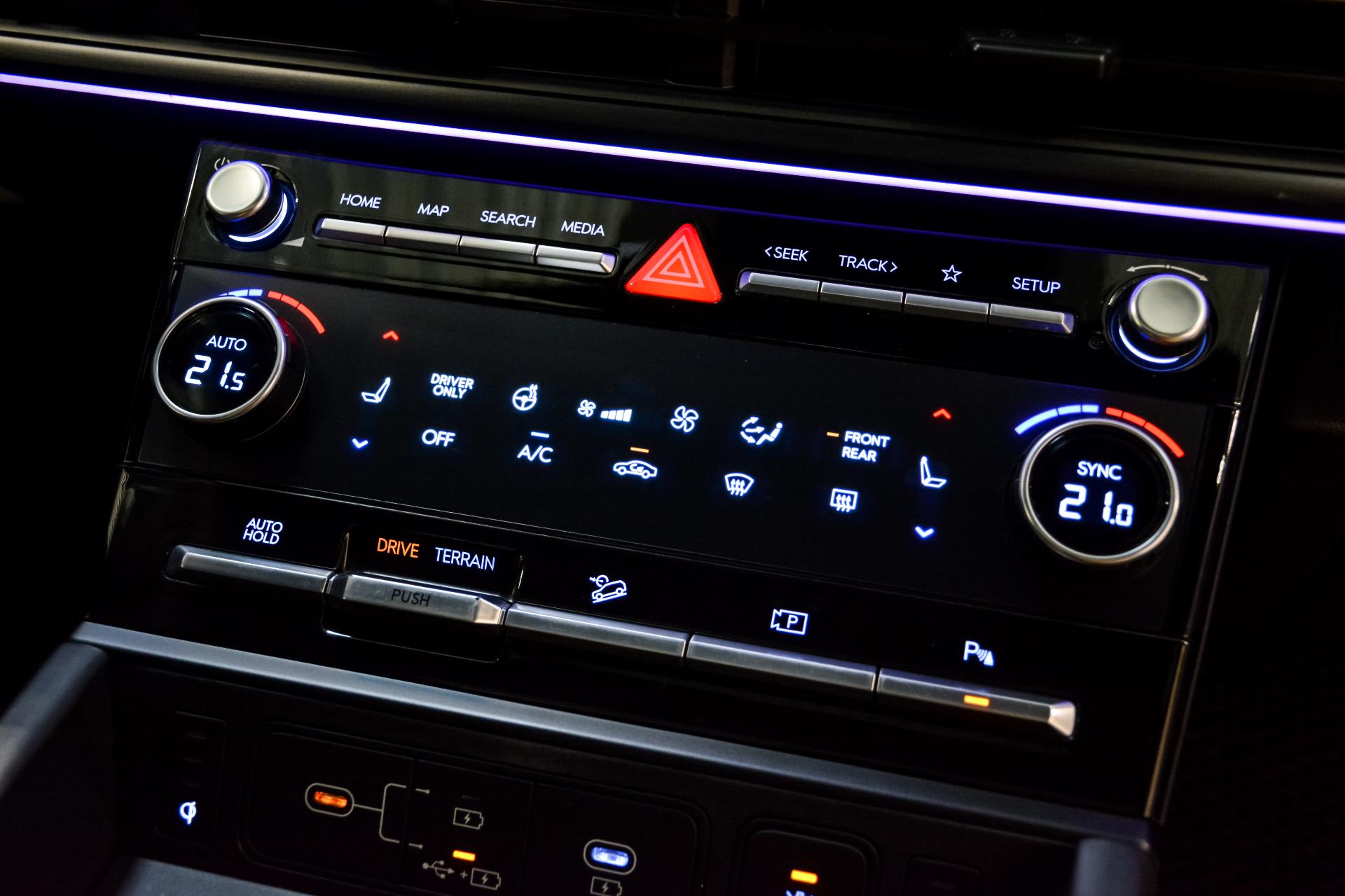 Hyundai Santa Fe Calligraphy Hybrid 4WD 1.6 117kW