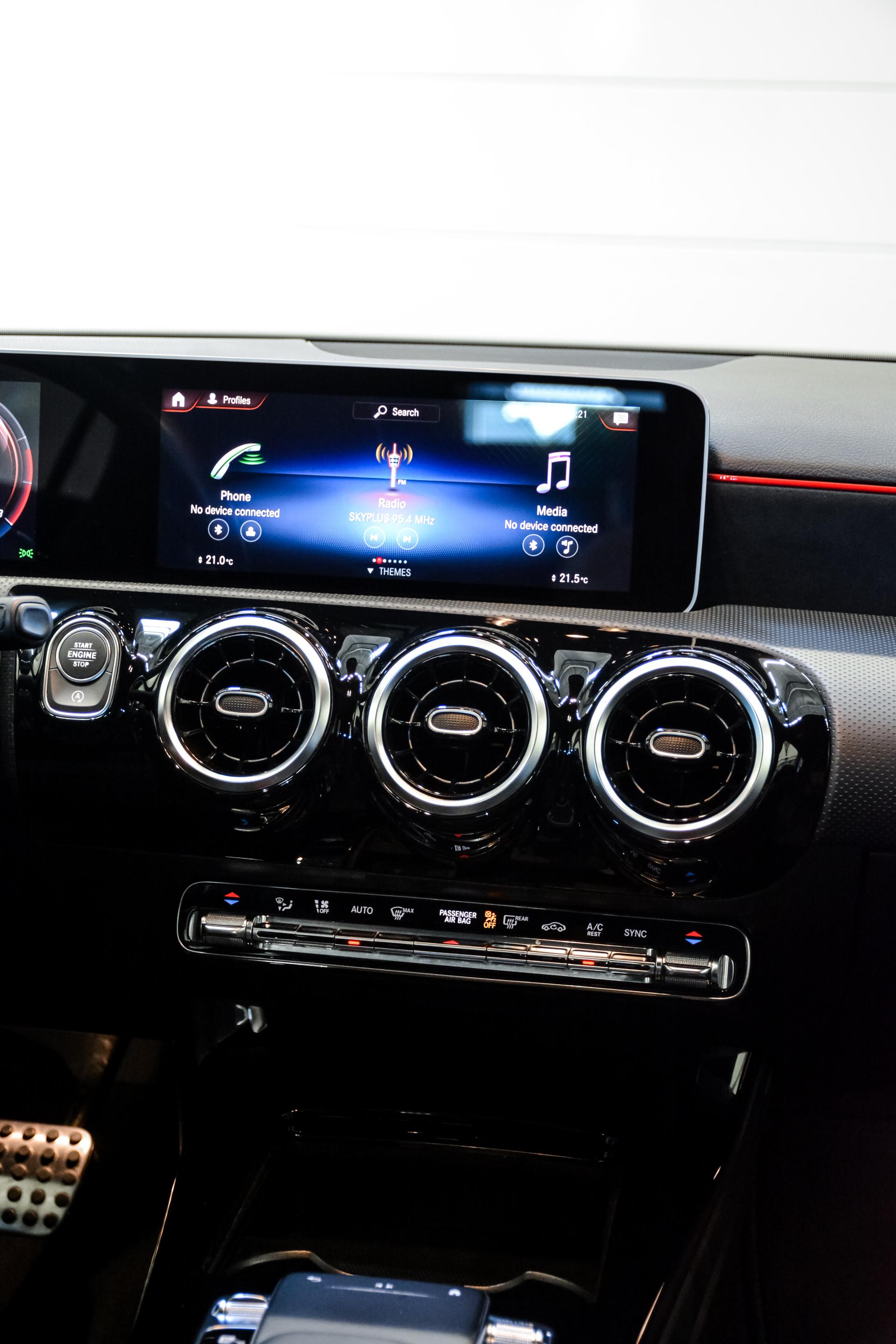 Mercedes-Benz A 200 AMG-Line 1.3 120kW