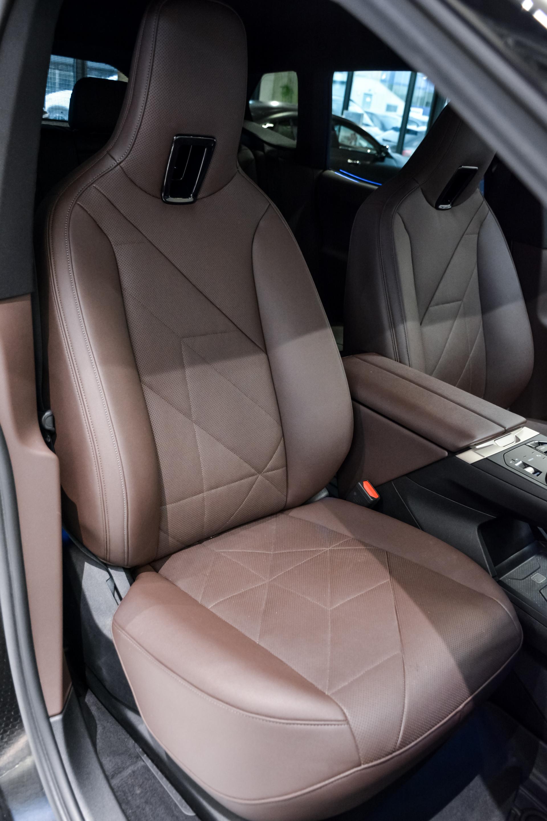 BMW iX xDrive 40 Sports Package 240kW