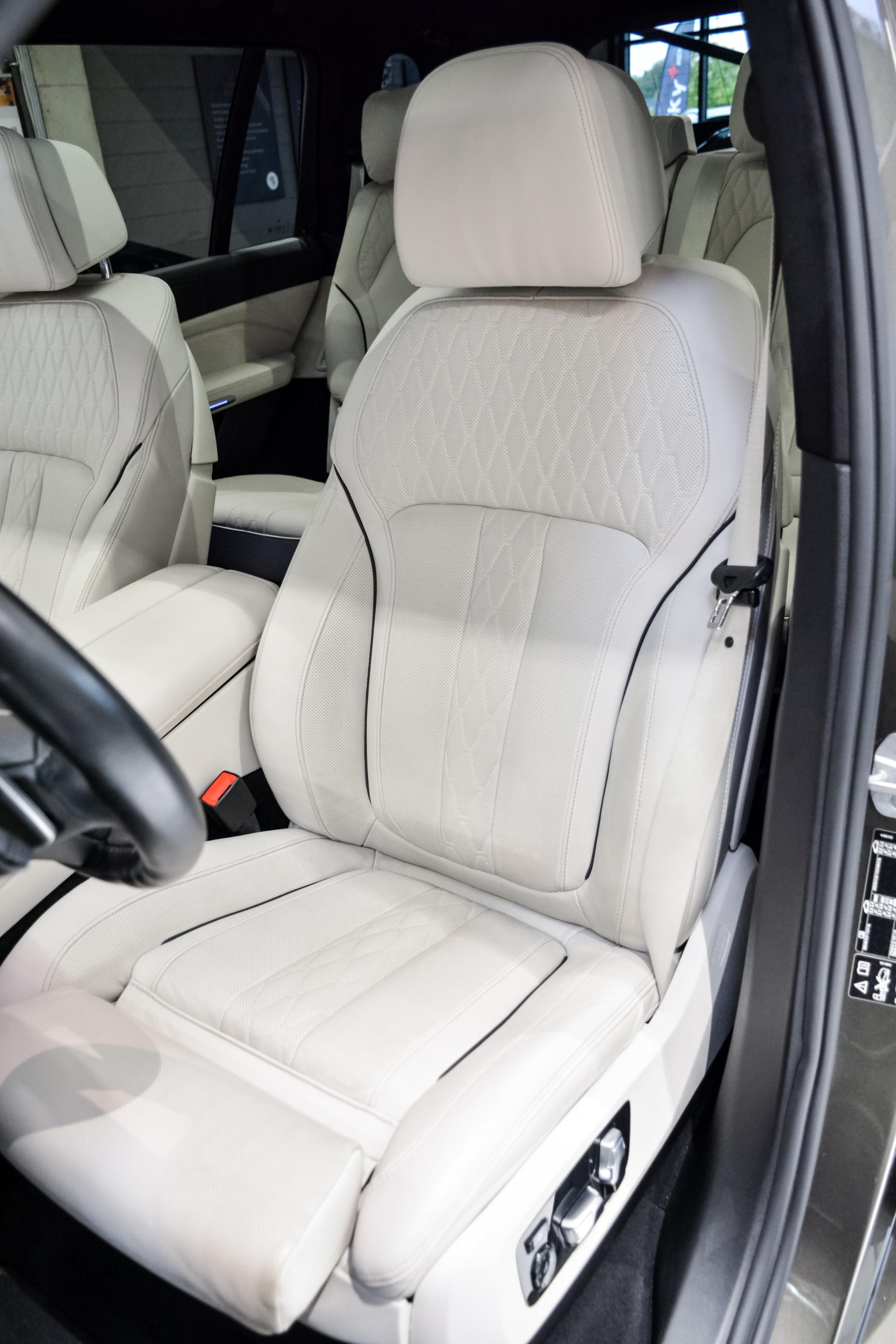 BMW X7 xDrive M50i 4.4 390kW
