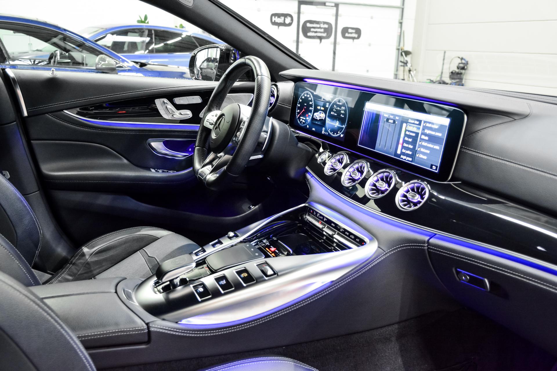Mercedes-AMG GT 43 Turbo 4Matic+ 3.0 270kW