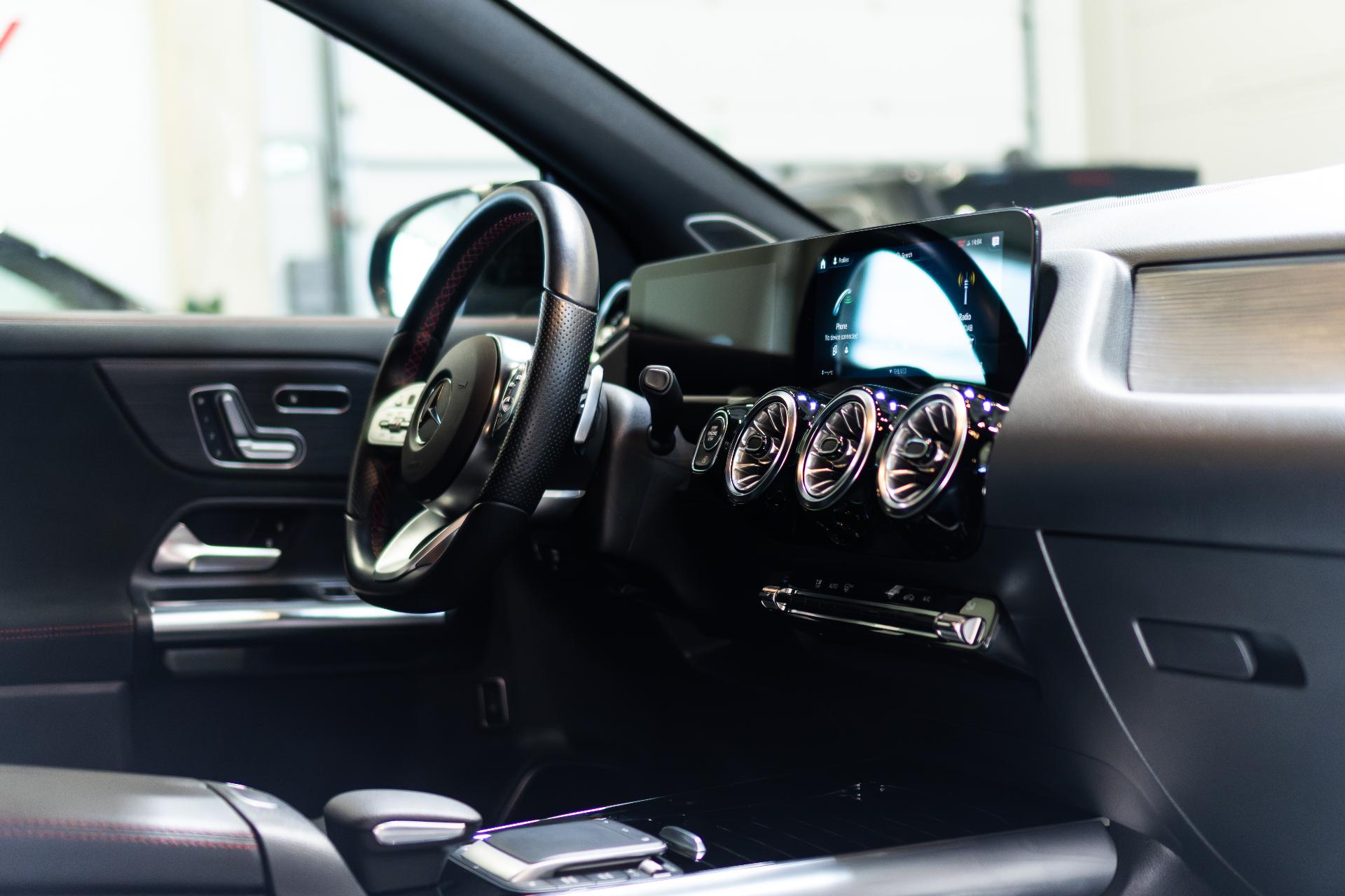 Mercedes-Benz GLA 250 AMG Line Premium Plus 2.0 165kW