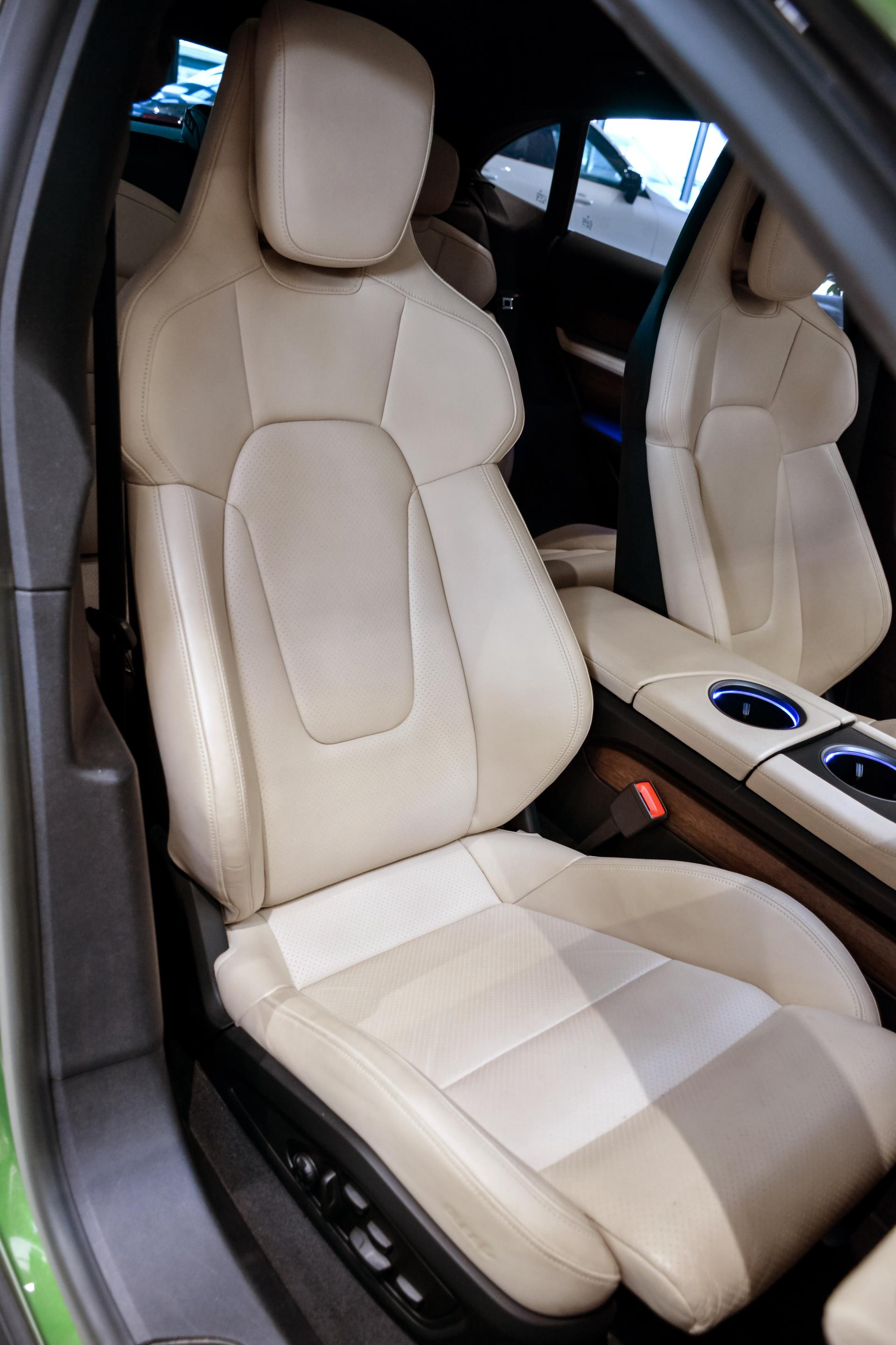 Porsche Taycan 4 Cross Turismo Performance+ 350kW