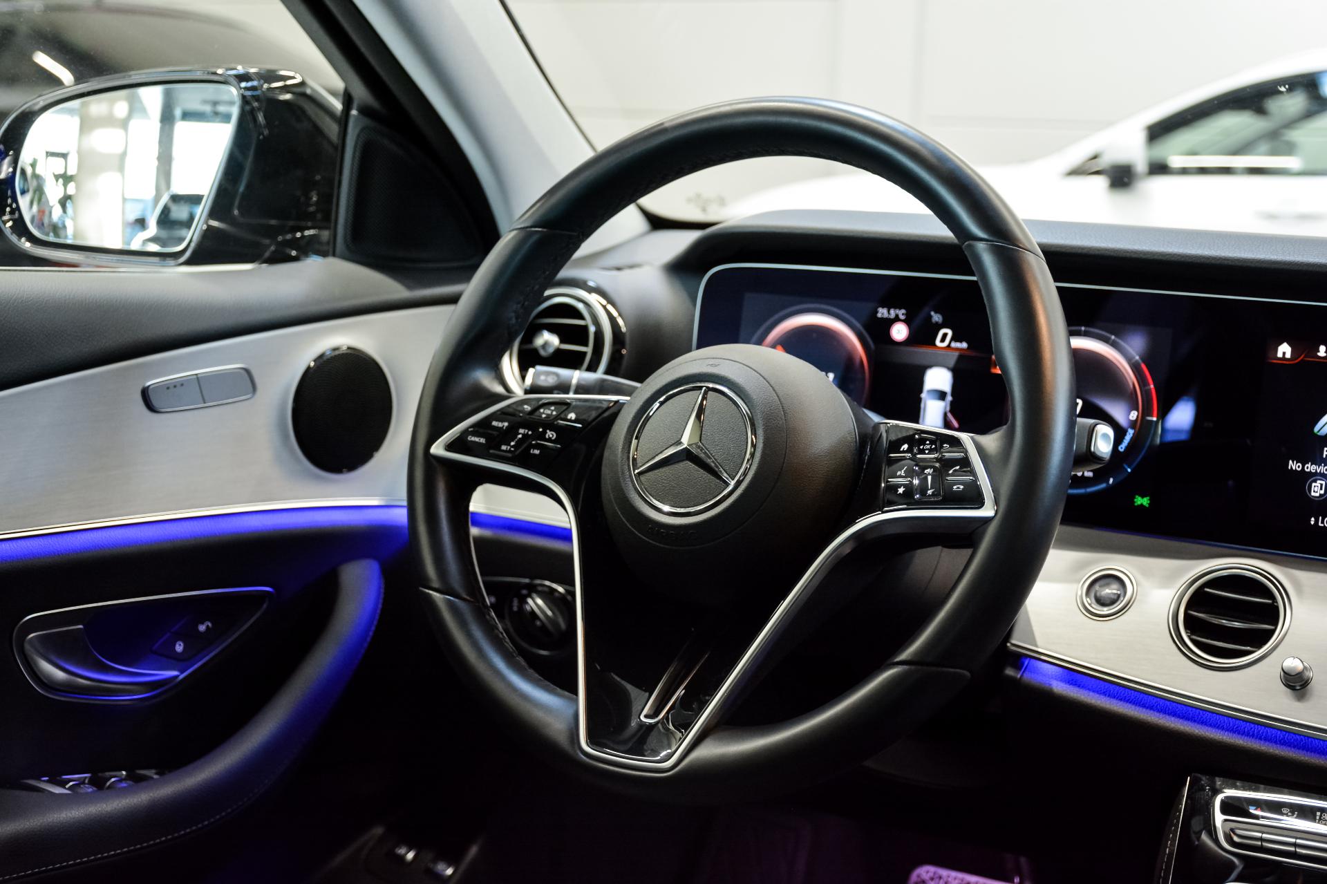 Mercedes-Benz E 300 e Avantgarde 9g-tronic 2.0 235kW
