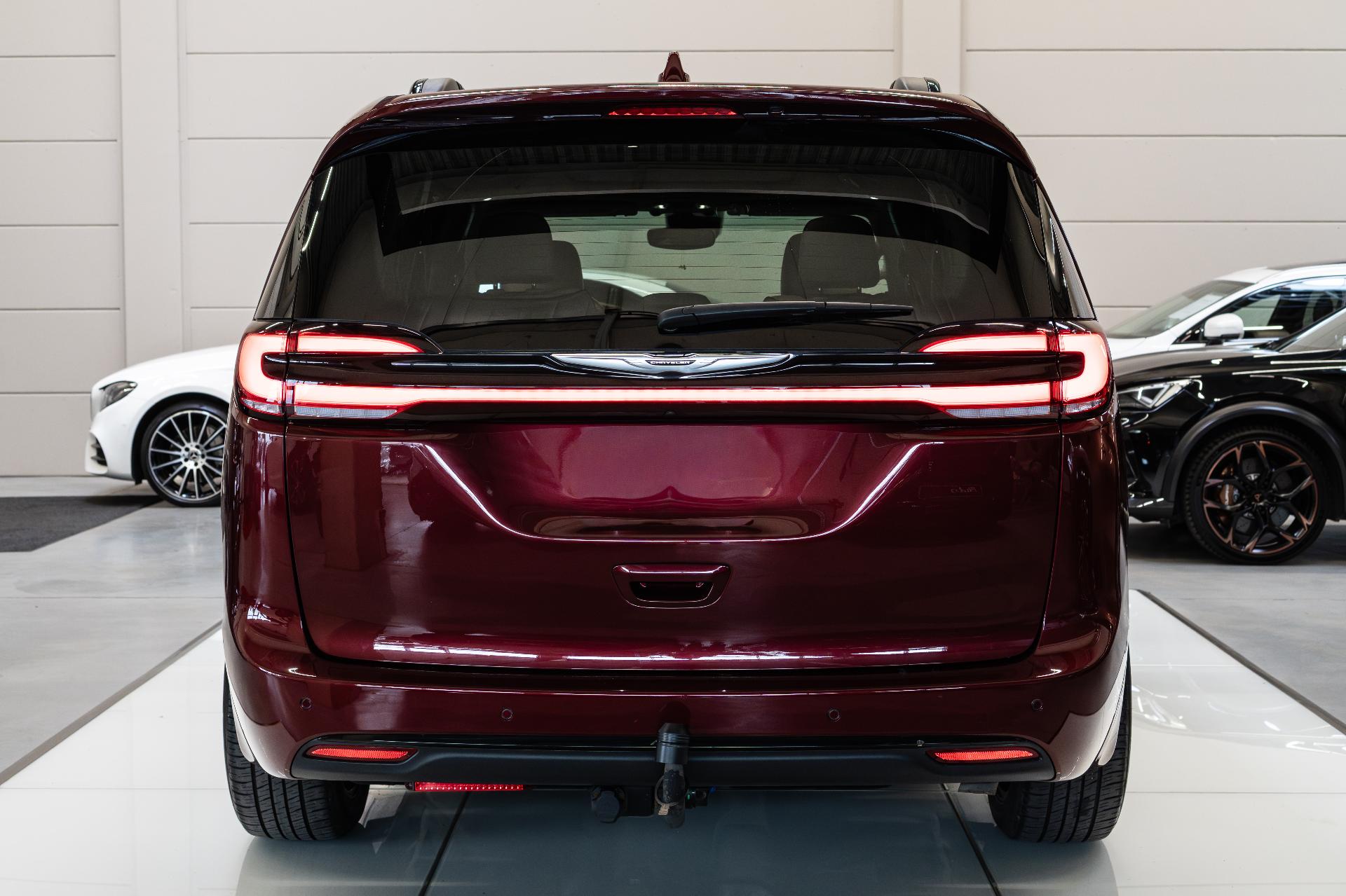 Chrysler Pacifica Limited AWD 3.6 V6 214kW