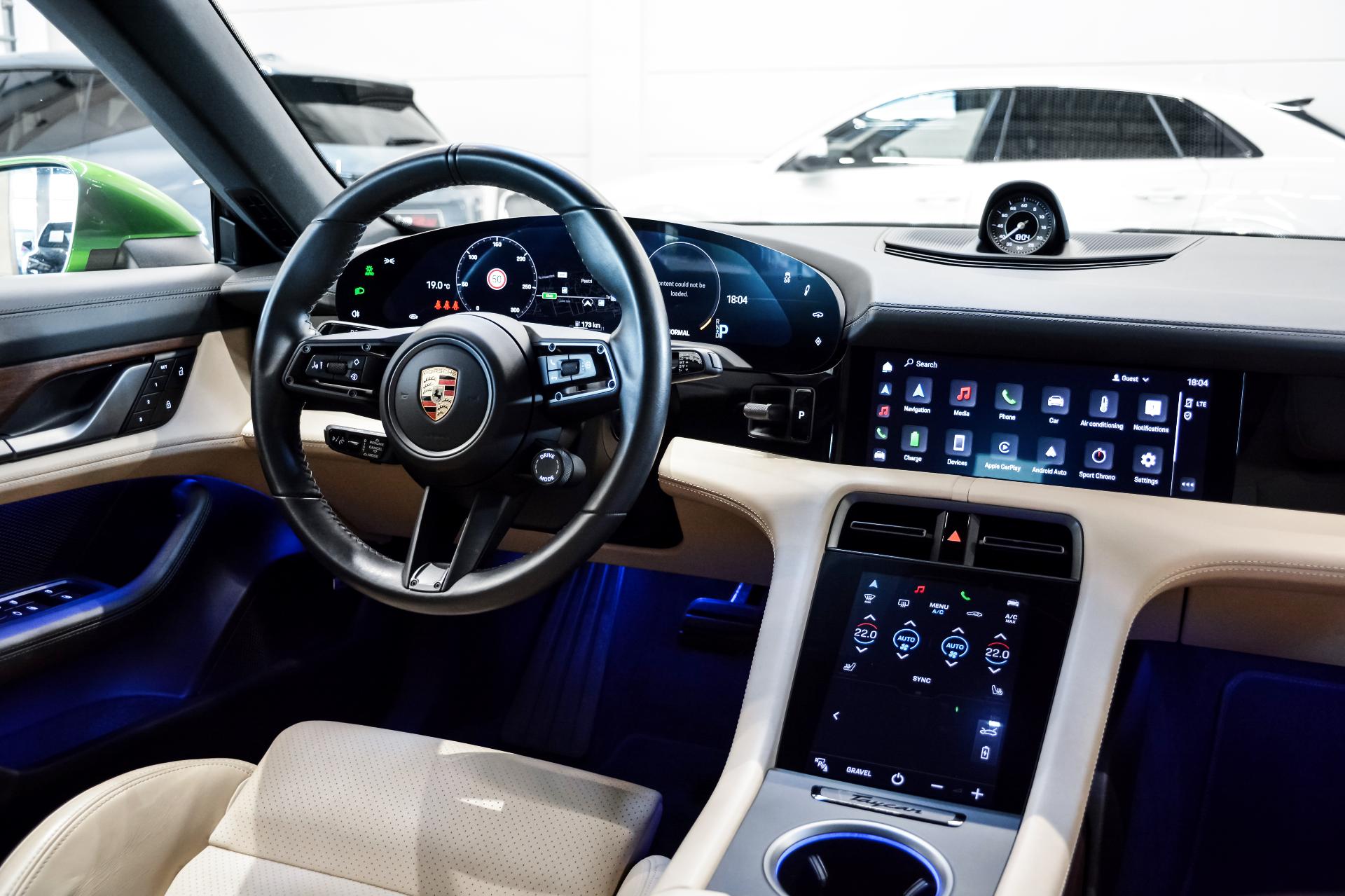 Porsche Taycan 4 Cross Turismo Performance+ 350kW