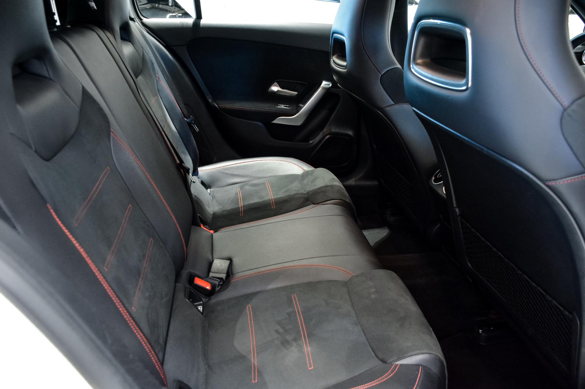 Mercedes-Benz A 200 AMG-Line 1.3 120kW