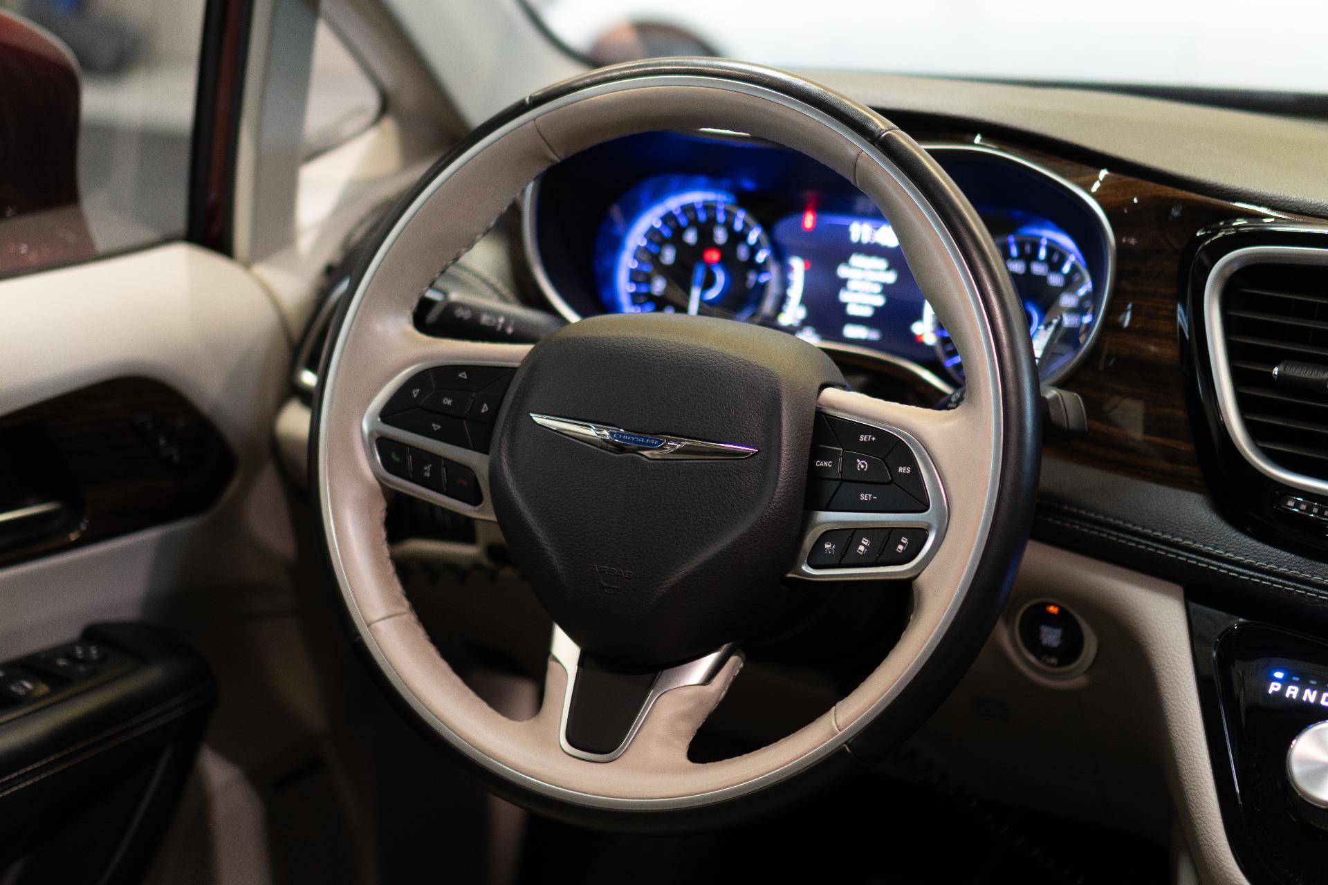 Chrysler Pacifica Limited AWD 3.6 V6 214kW